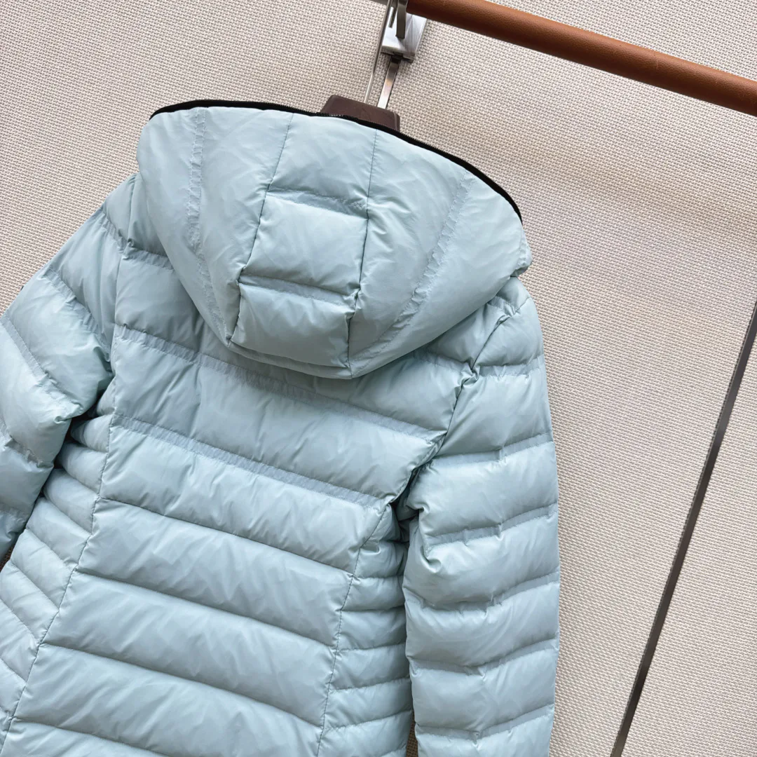 Куртки И Пуховики Женские Moncler 18650357