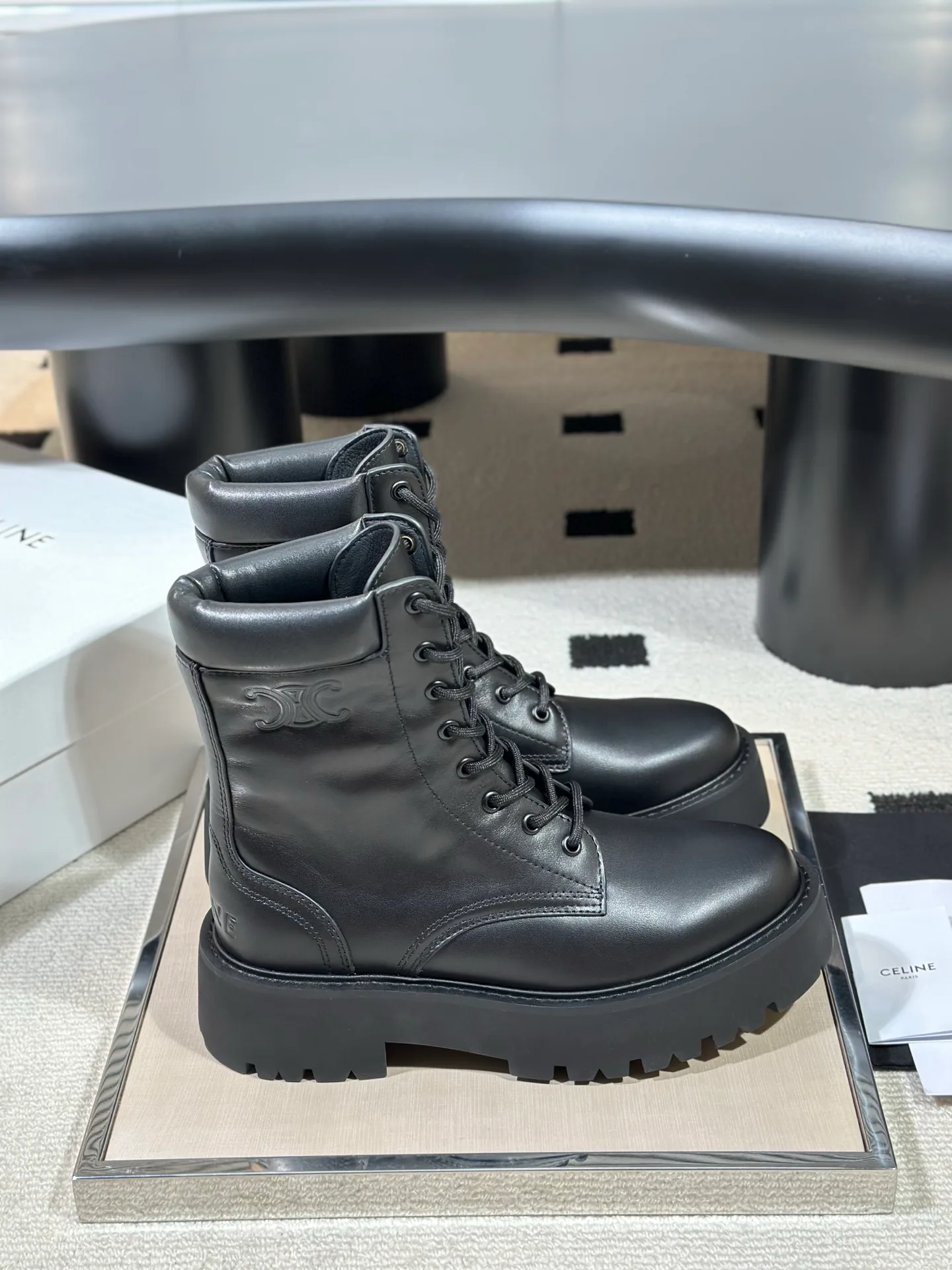 Women's Ankle Boots CELINE 18041649