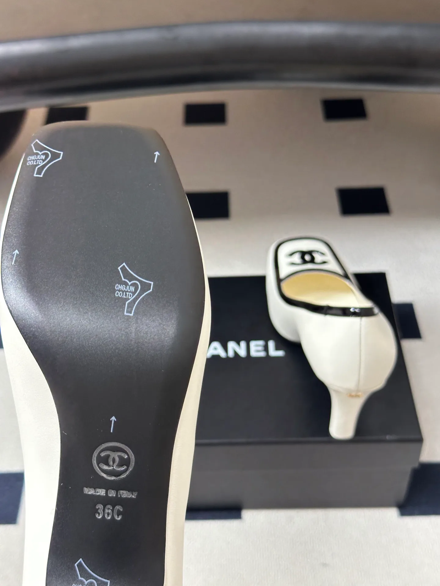 Women's Heels CHANEL 18049713