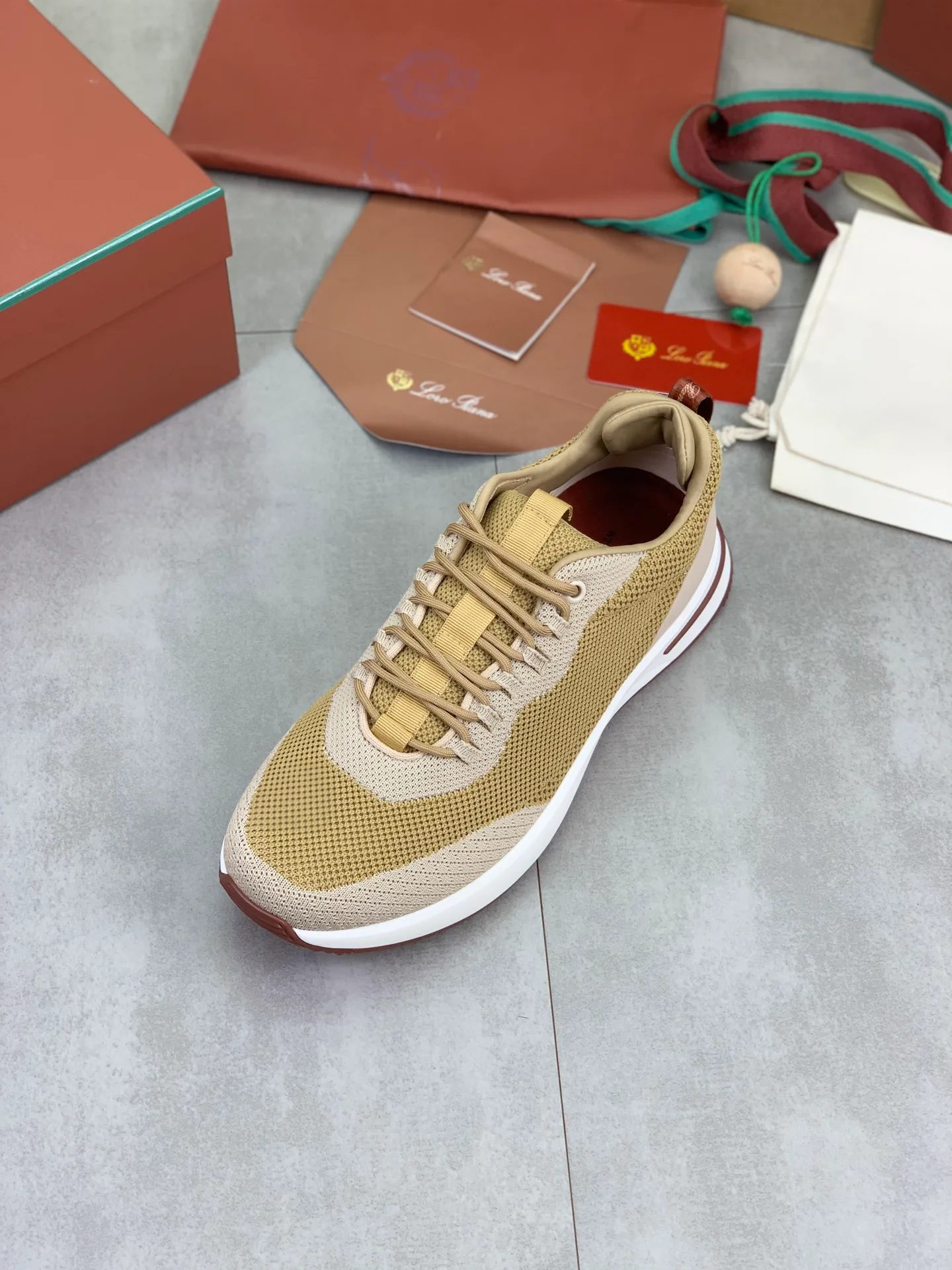 Men's Sneakers LORO PIANA 18365196