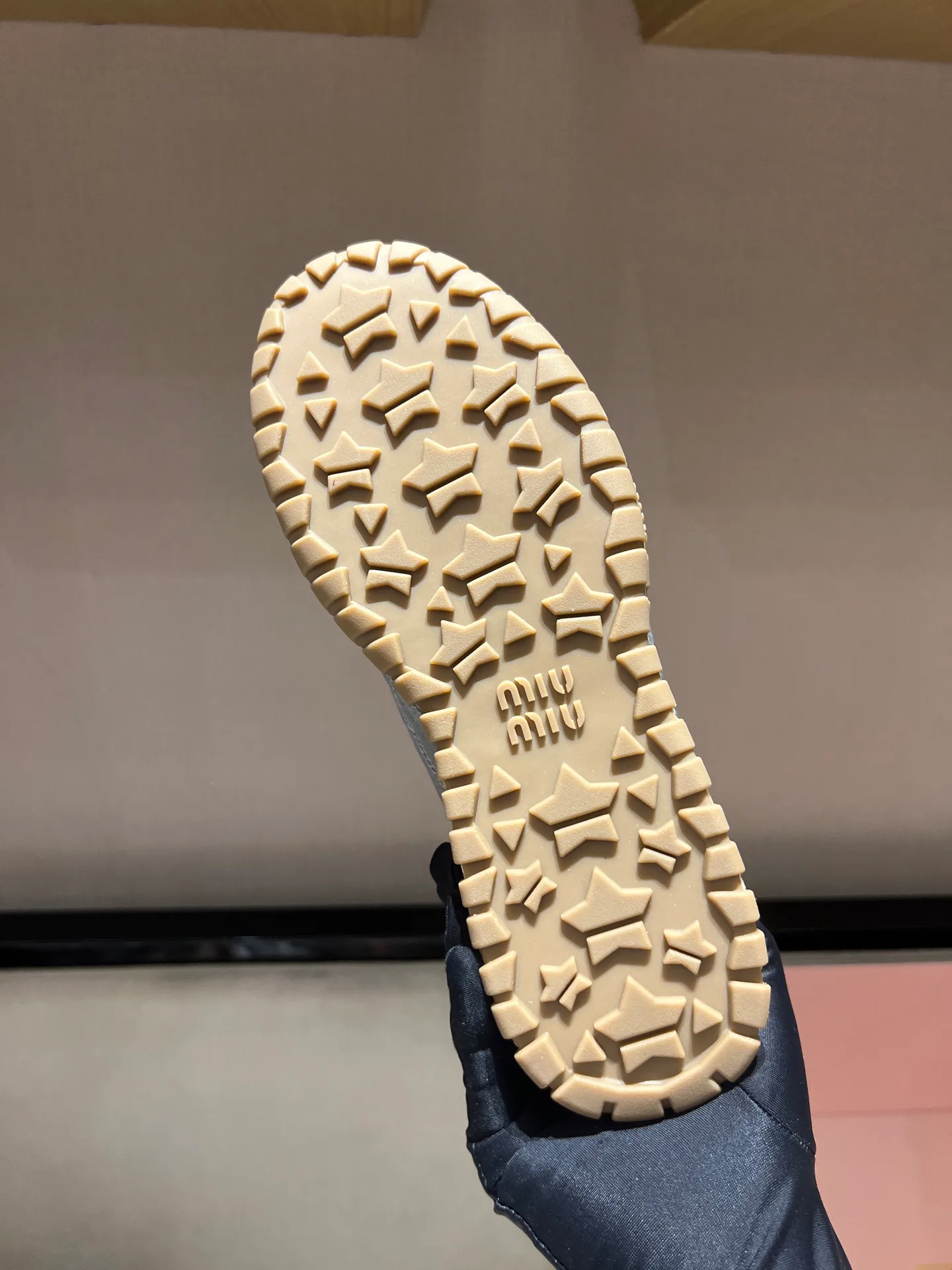 Women's Sneakers MIU MIU 18020556