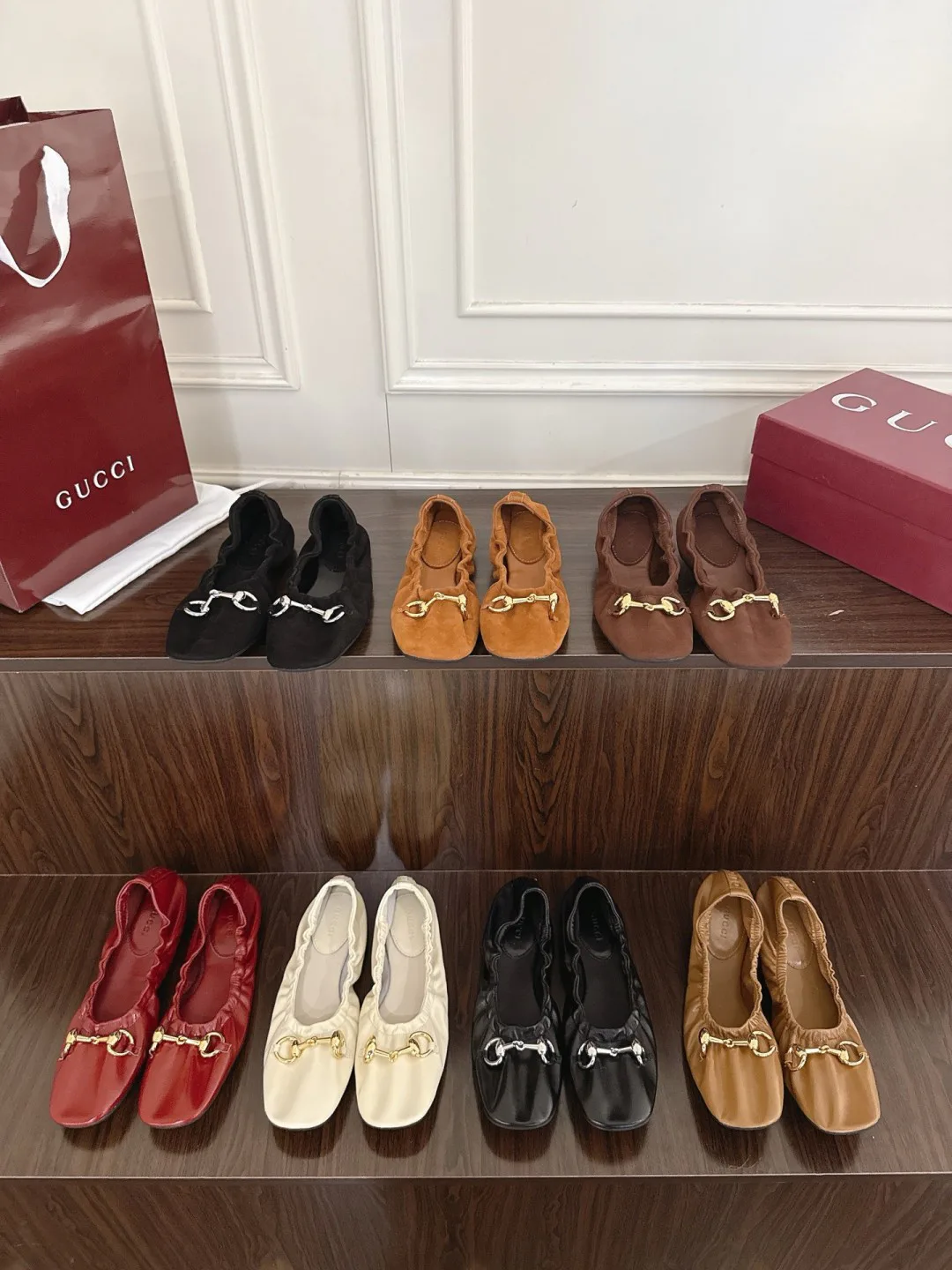 Women's Ballet Flats GUCCI 17801544
