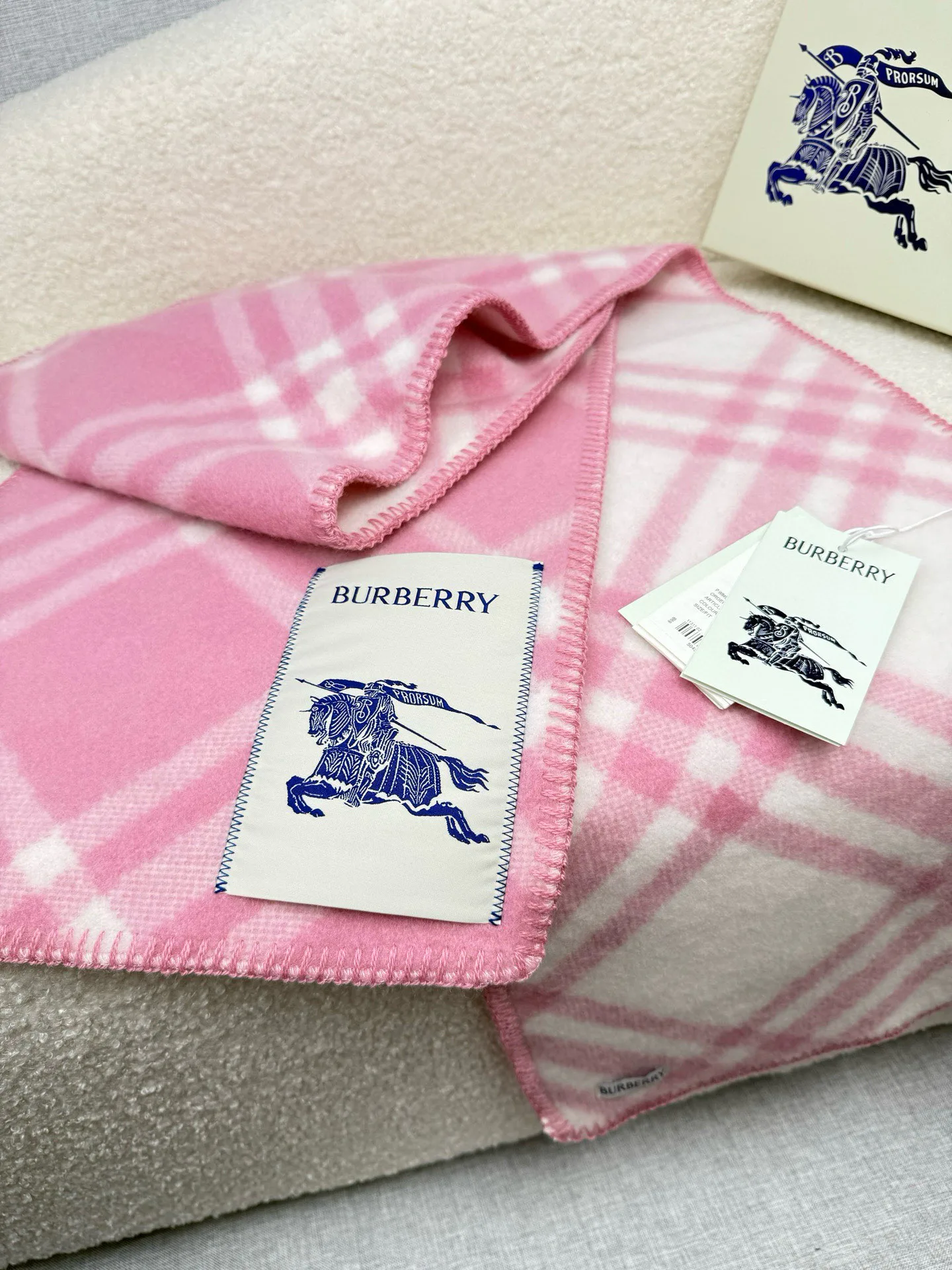 Scarves BURBERRY 17948824