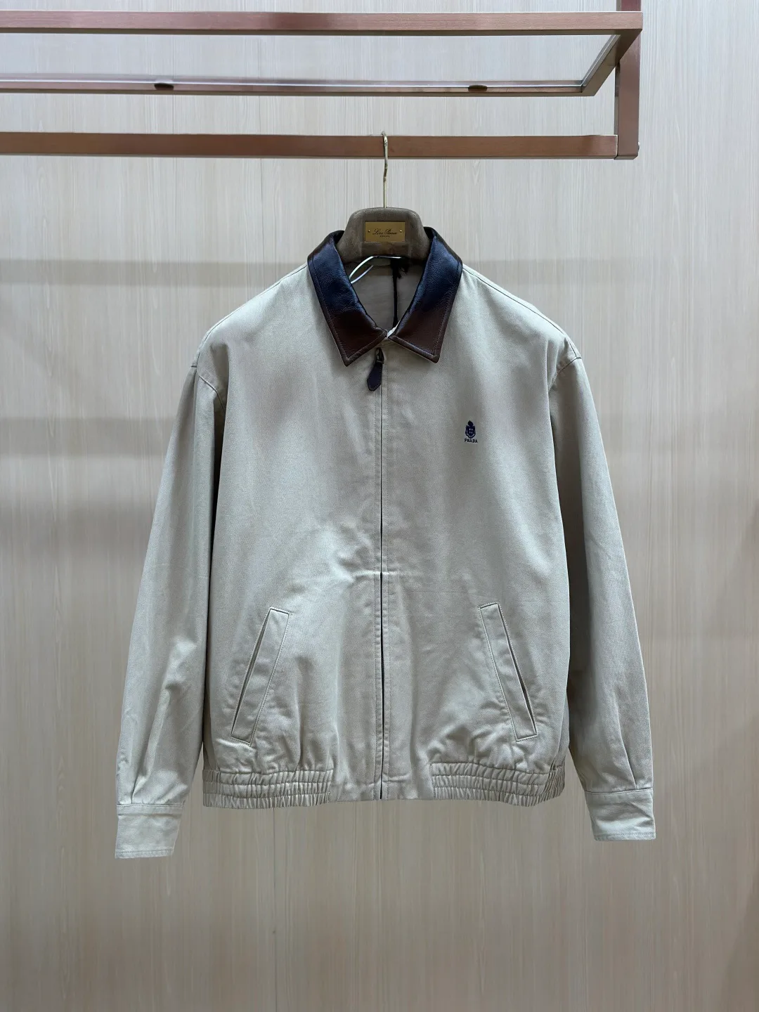 Куртки И Пуховики Мужские Prada 18599303