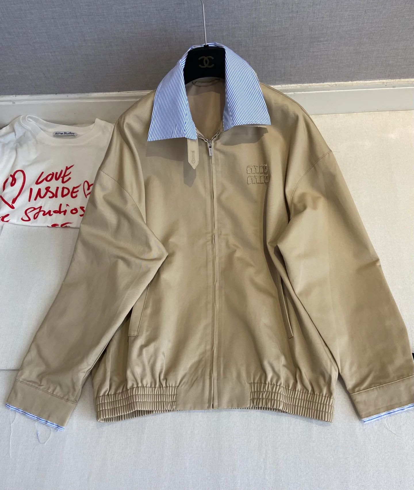 Women's Jackets And Down Jackets MIU MIU 18088900