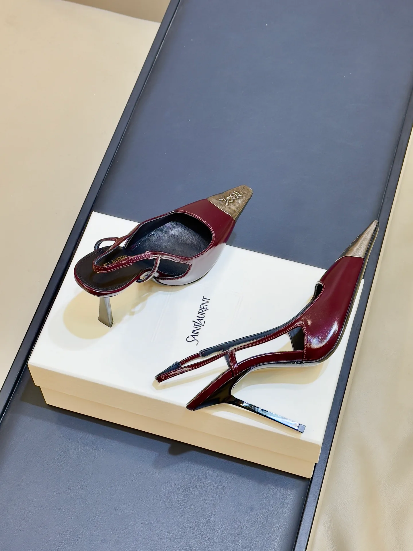 Women's Heels SAINT LAURENT 18073502