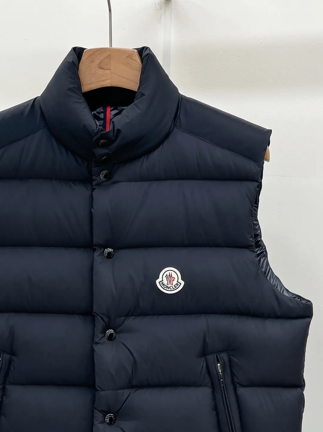 Жилеты Мужские Moncler 18596629