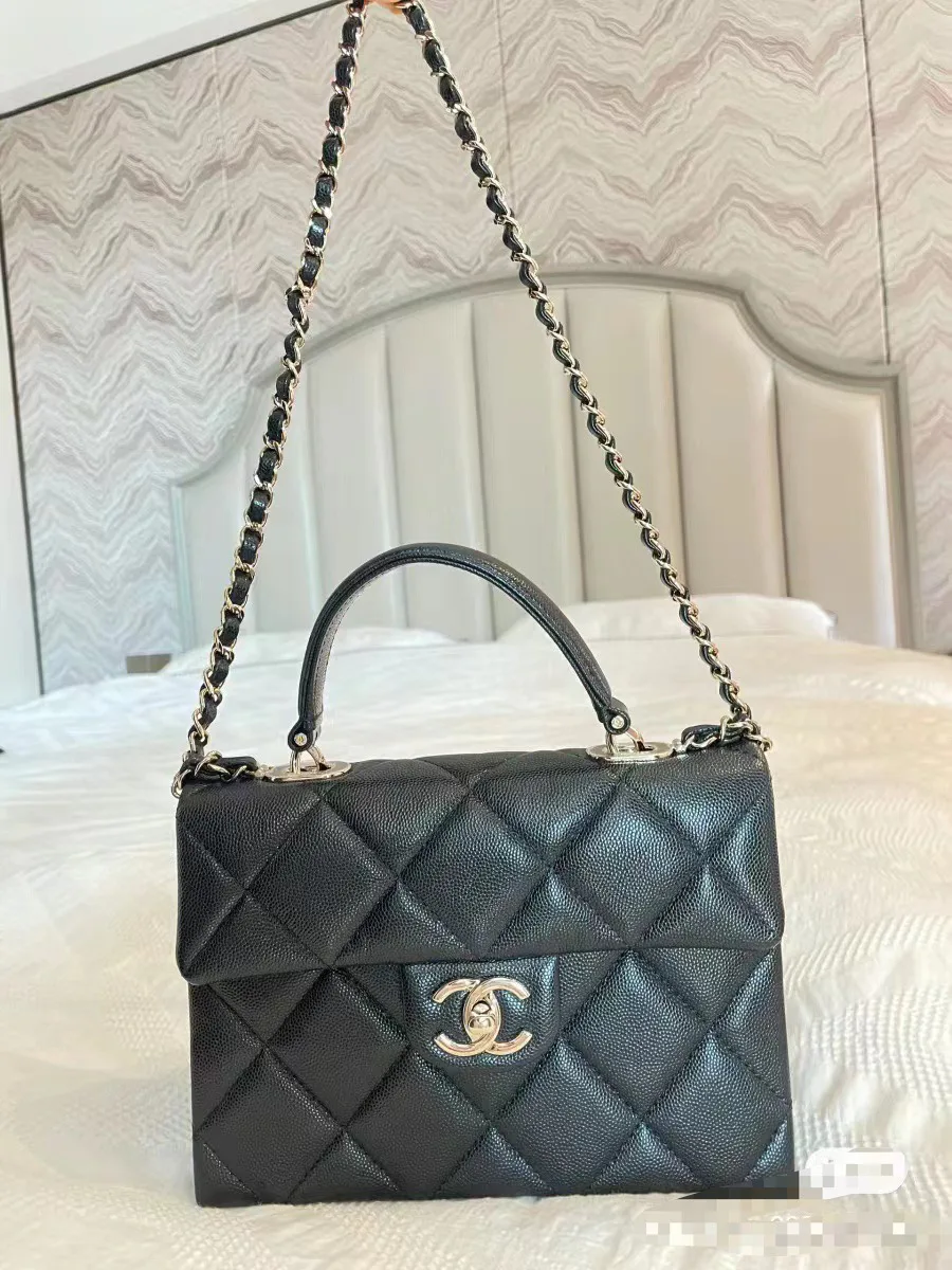 Women's Classic Handbags CHANEL 18065957