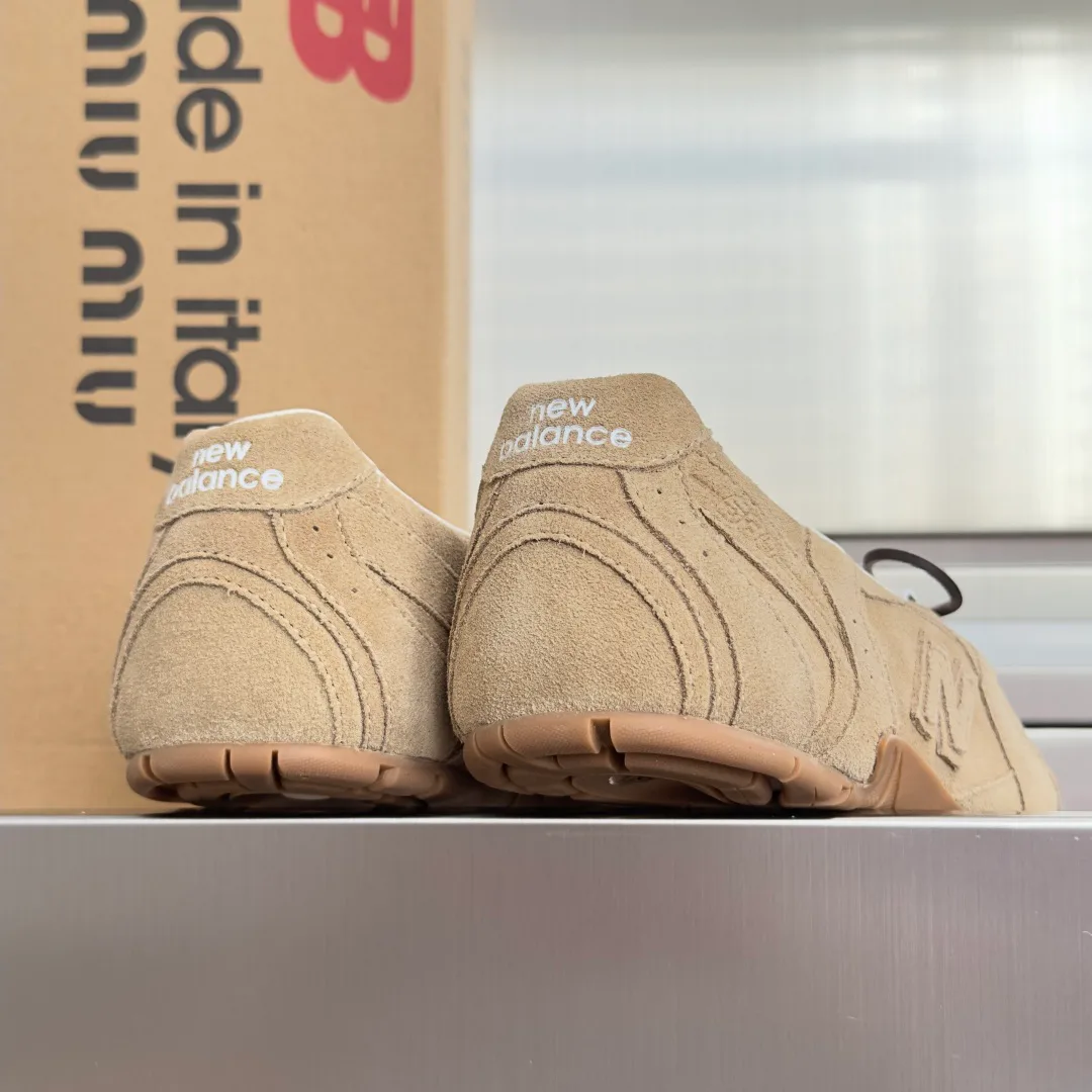 Women's Sneakers MIU MIU 17950433