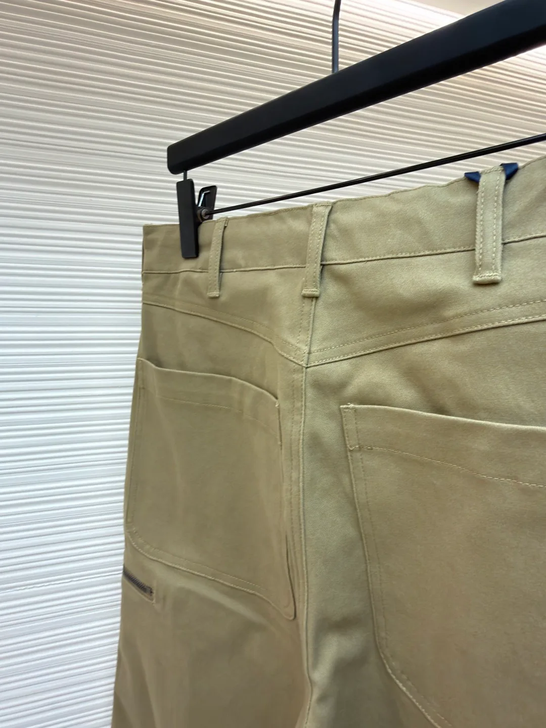 Men's Trousers MONCLER 18309033