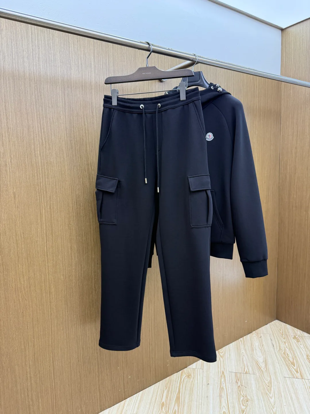 Men's Tracksuits MONCLER 18244021