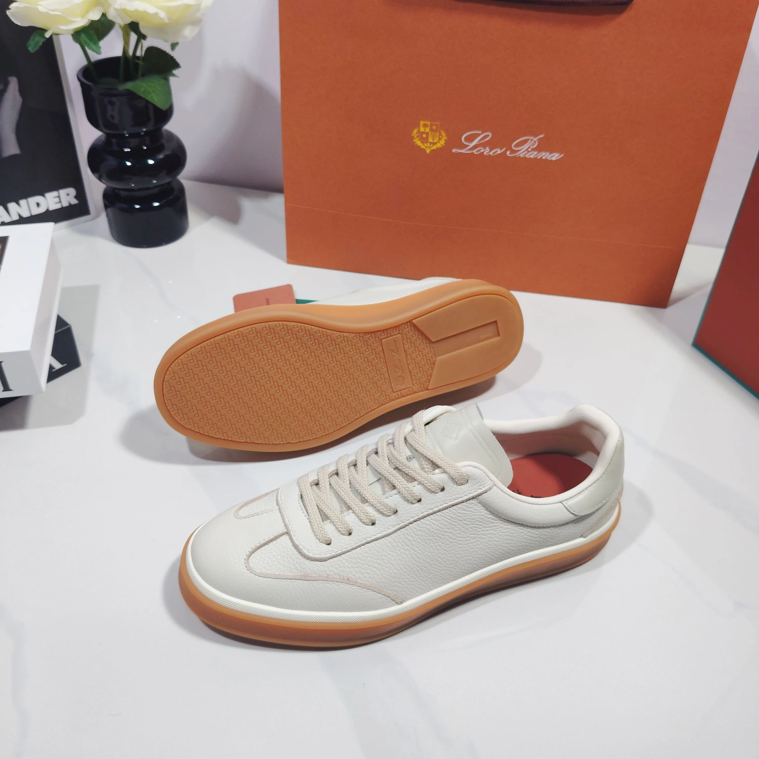 Women's Sneakers LORO PIANA 17961946