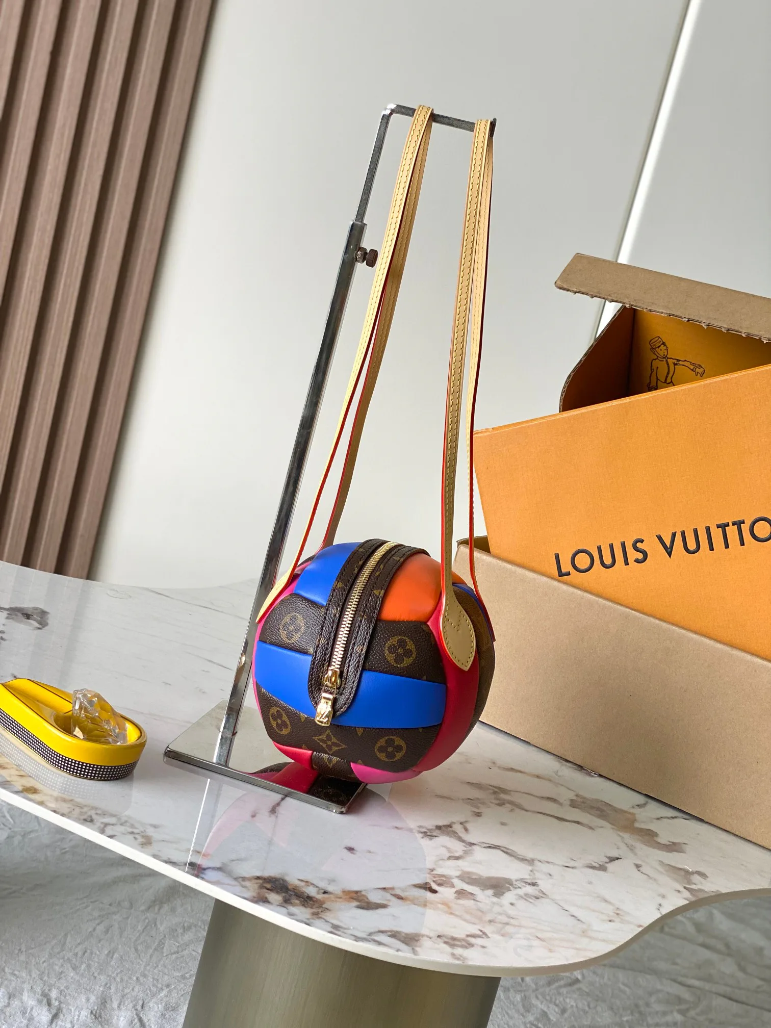 Women's Classic Handbags LOUIS VUITTON 17498626