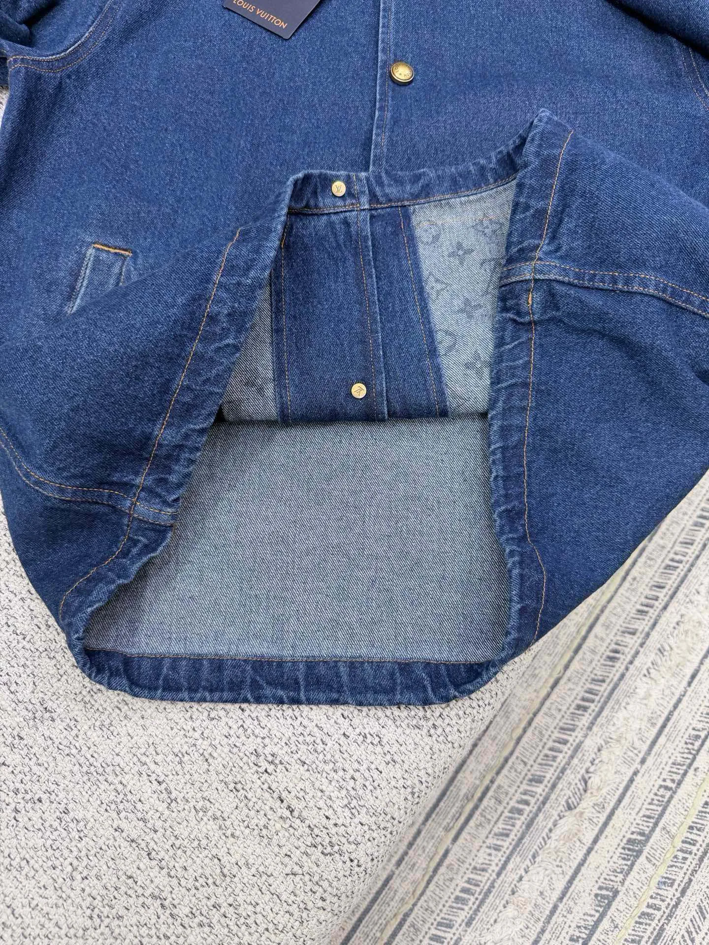 Men's Jackets And Down Jackets LOUIS VUITTON 18395784