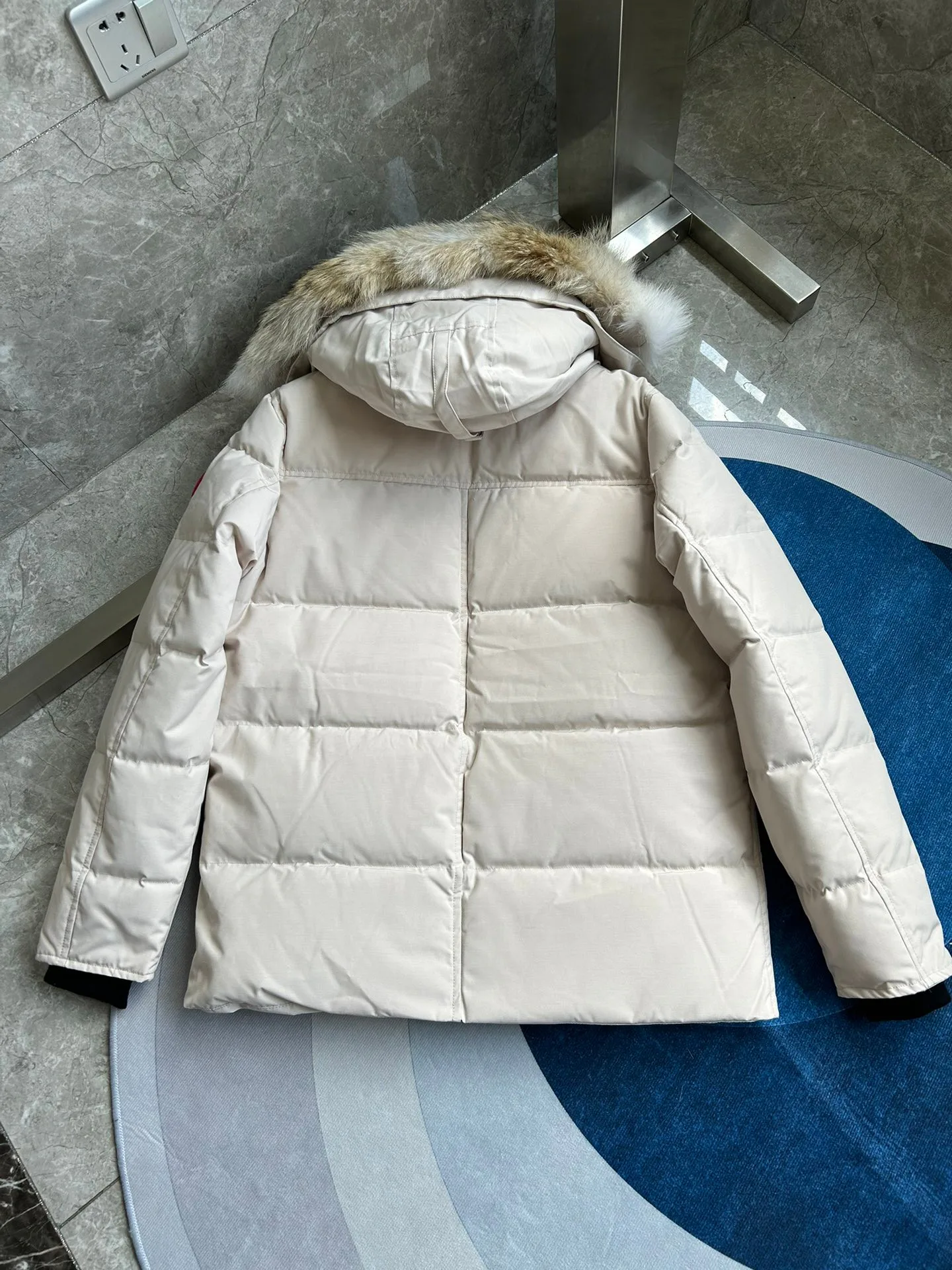Men's Jackets And Down Jackets CANADA GOOSE 18111616