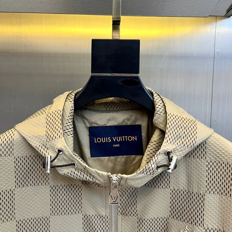 Men's Jackets And Down Jackets LOUIS VUITTON 18416798