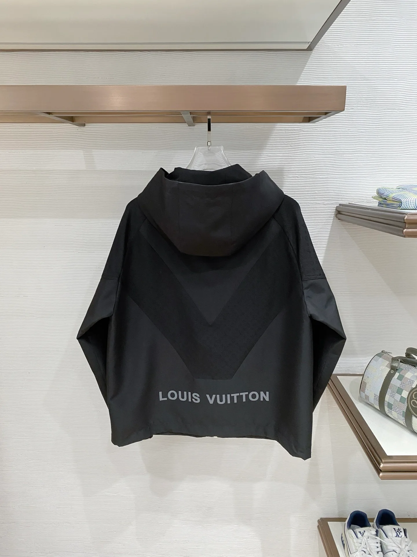 Men's Jackets And Down Jackets LOUIS VUITTON 18140220