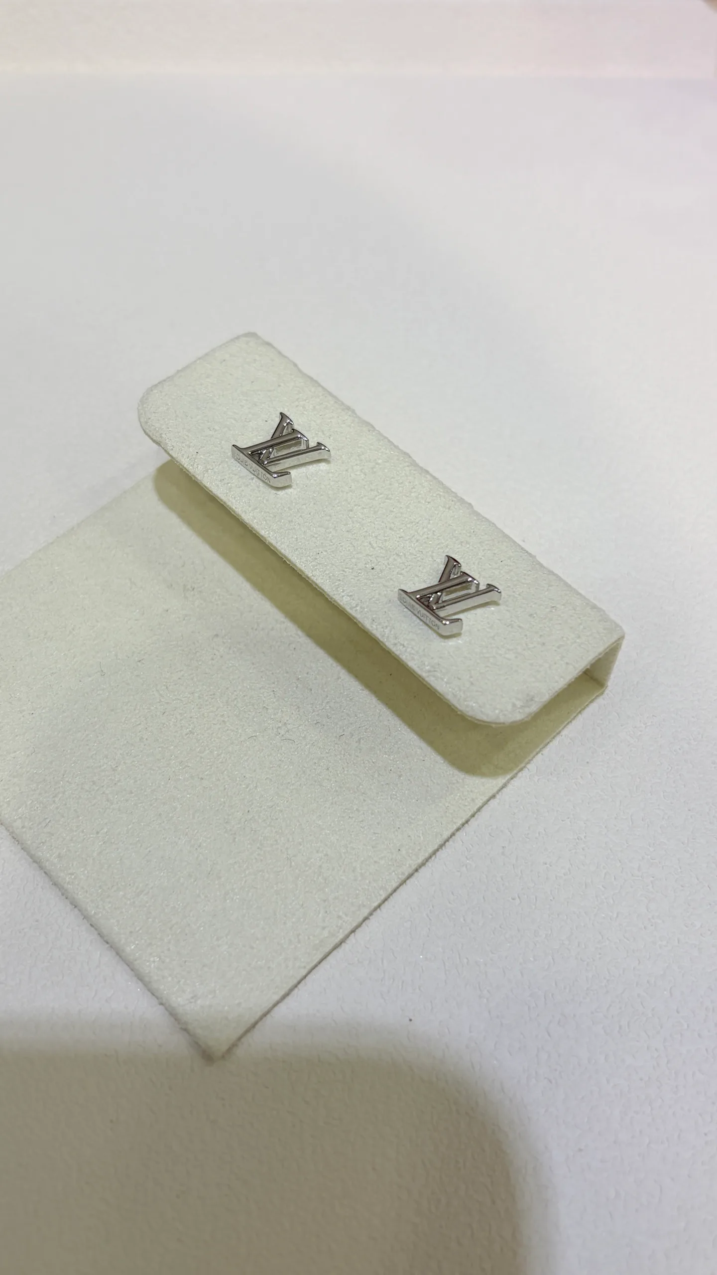 Jewelry LOUIS VUITTON 18454082