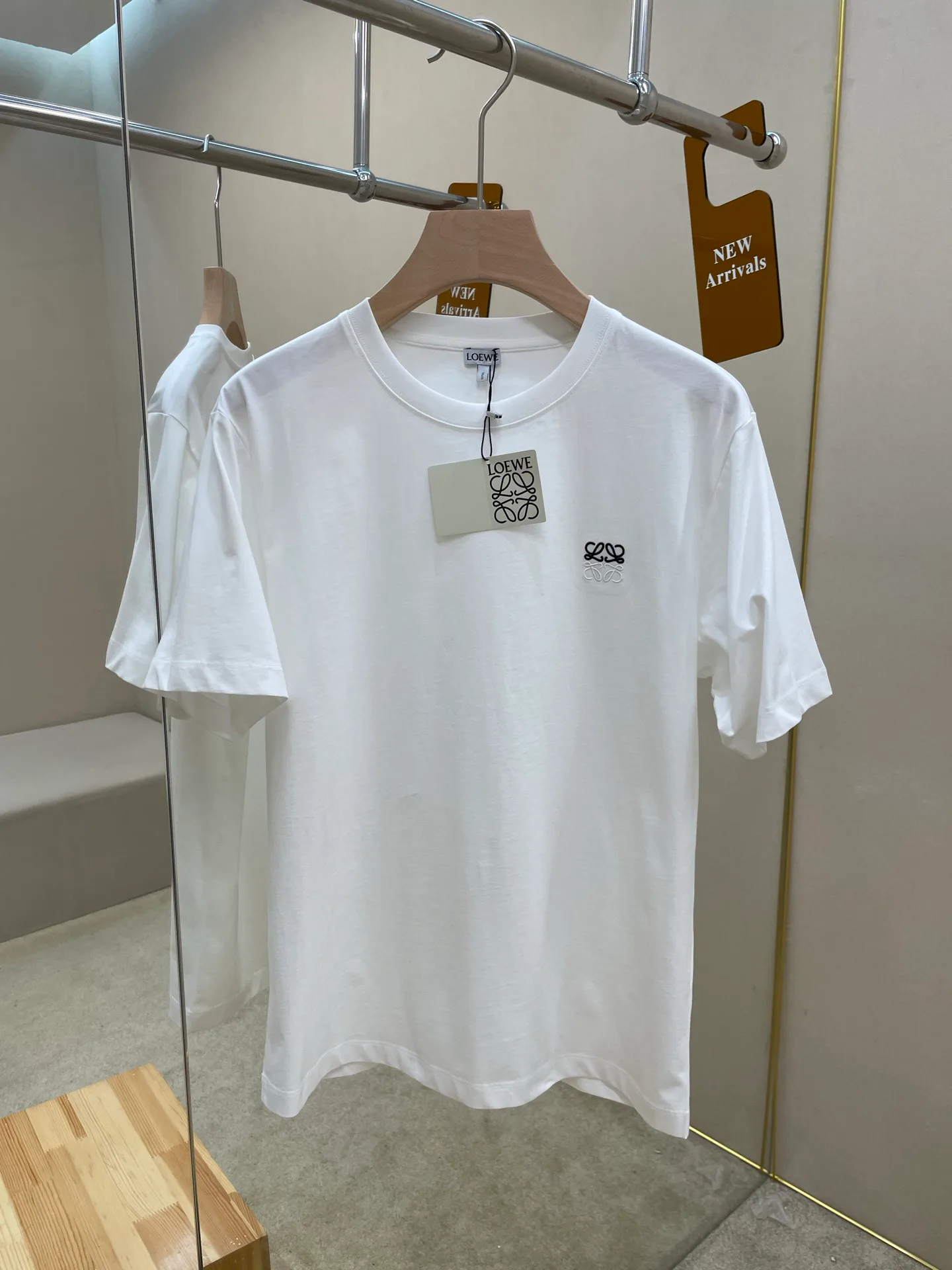 Women's T-Shirts LOEWE 18052375