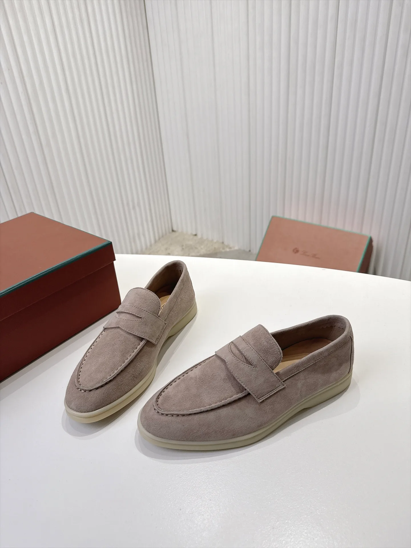 Women's Loafers And Moccasins LORO PIANA 18039682
