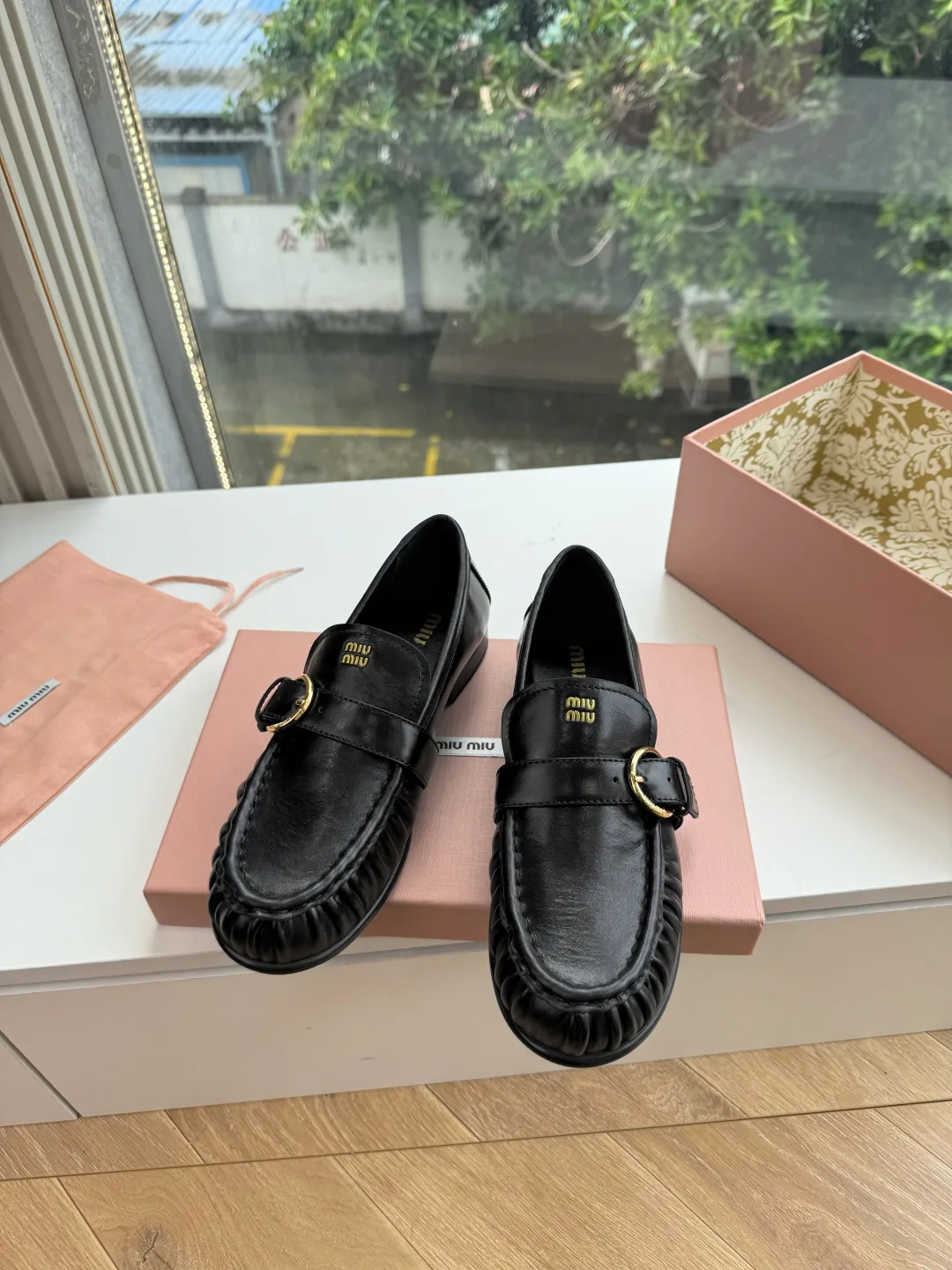 Women's Loafers And Moccasins MIU MIU 18083040