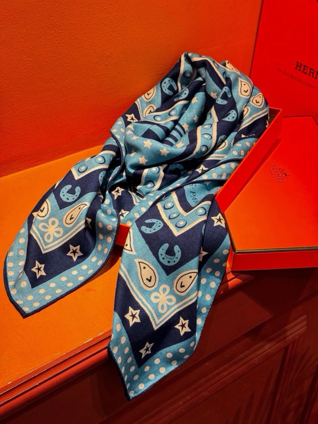 Silk Scarves HERMES 18322217