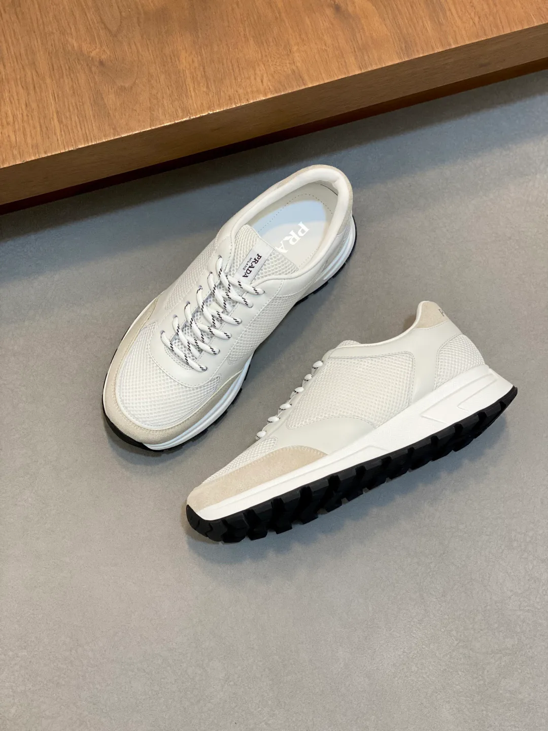 Men's Sneakers PRADA 18079030
