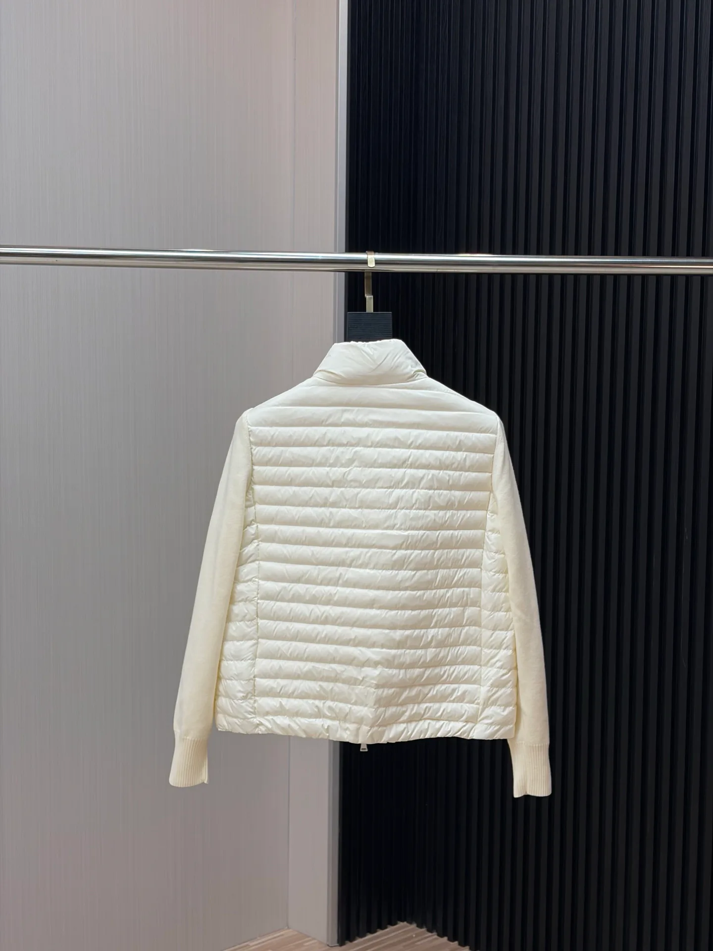 Men's Jackets And Down Jackets MONCLER 18029585