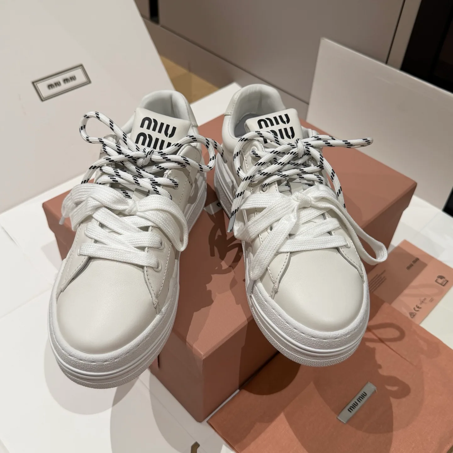 Women's Sneakers MIU MIU 18121455