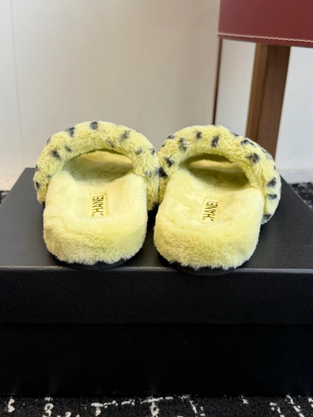 Women's Slippers CHANEL 18053855