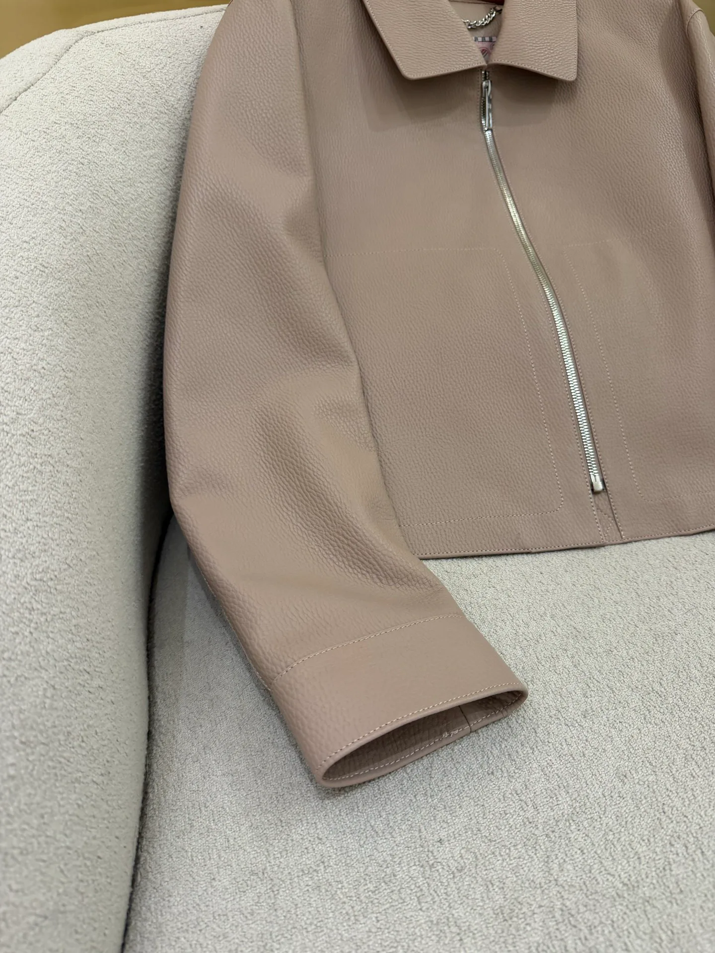 Women's Leather Jackets And Sheepskin Coats HERMES 17802394
