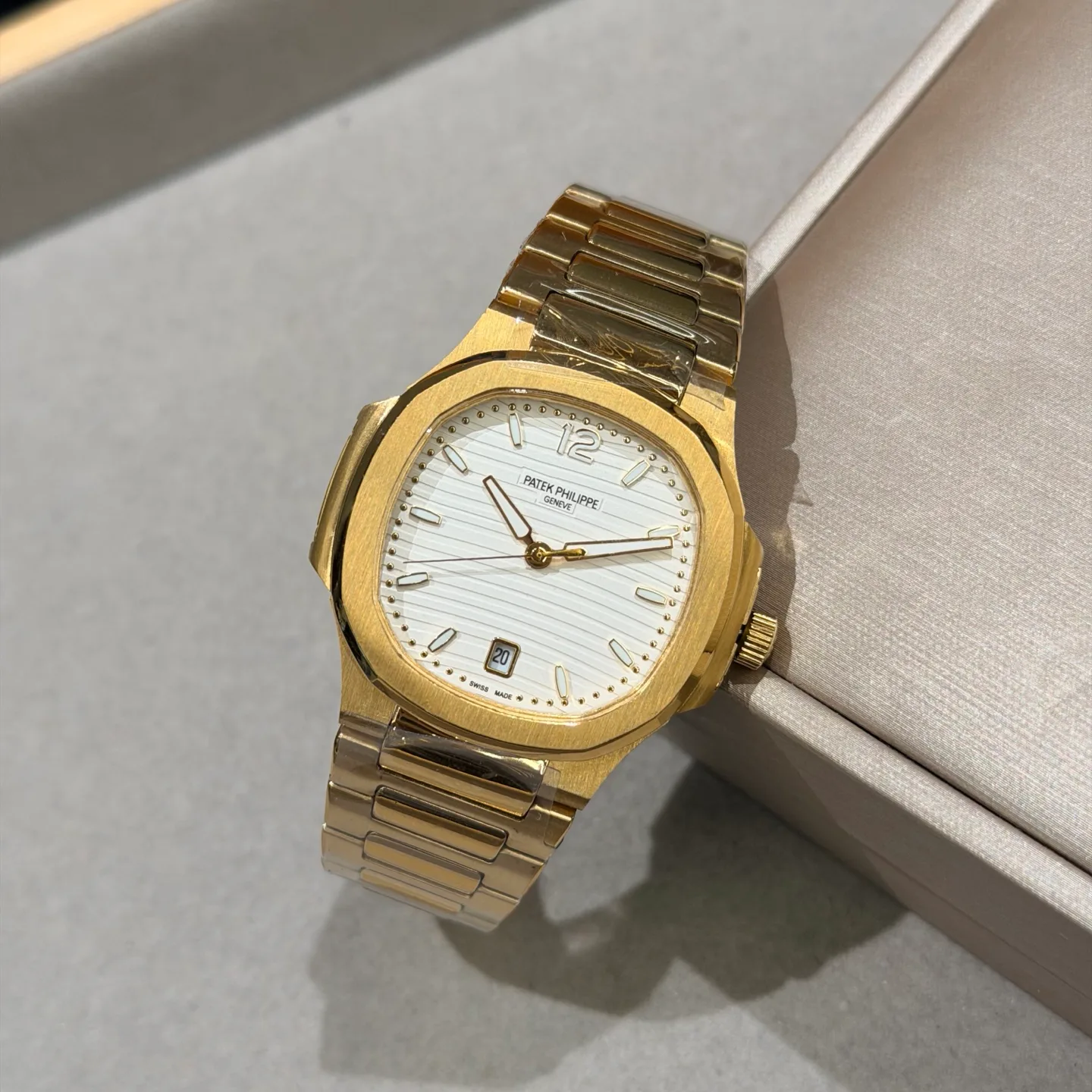 Women's Watches PATEK PHILIPPE 18362045