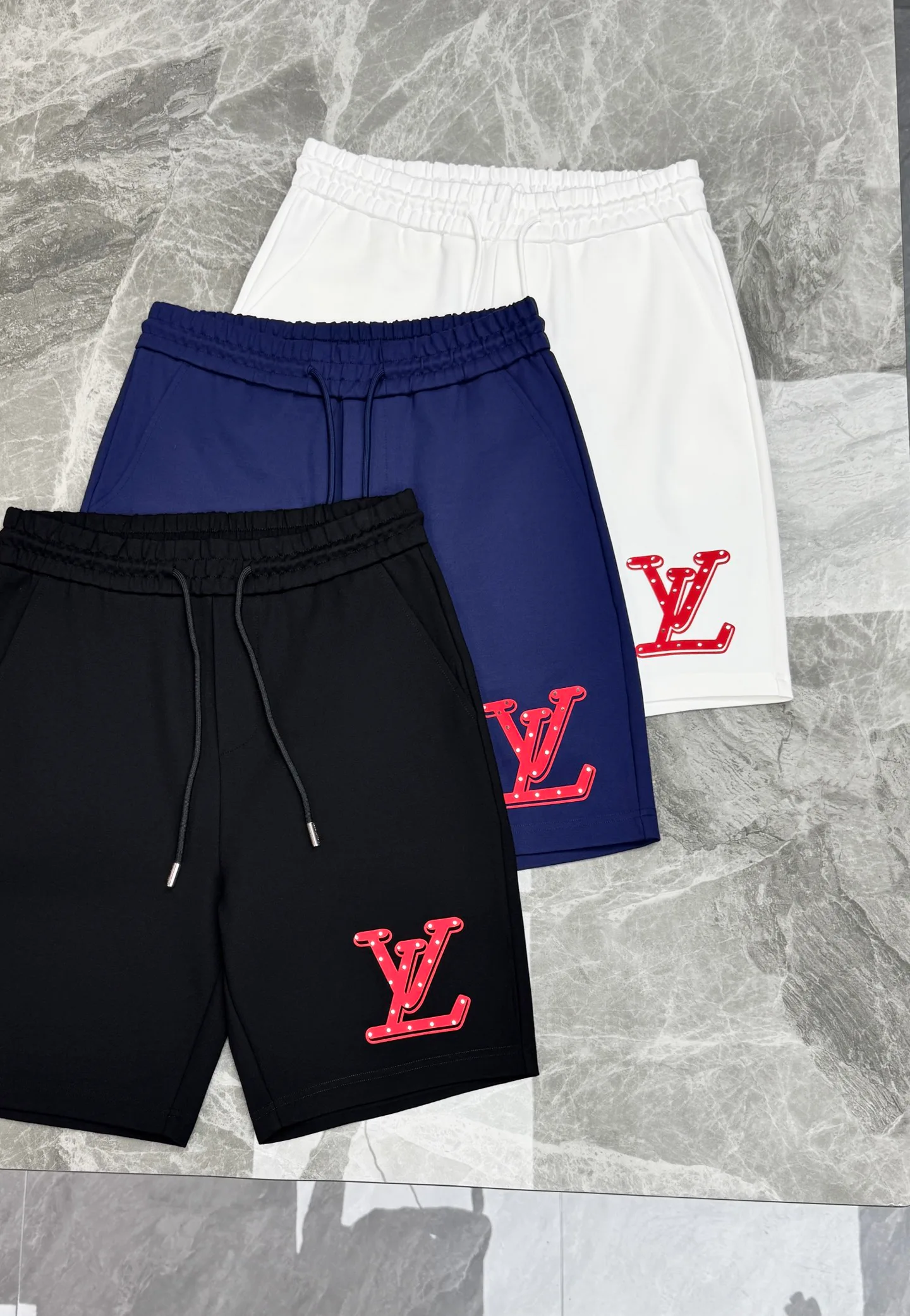 Men's Shorts LOUIS VUITTON 17223661