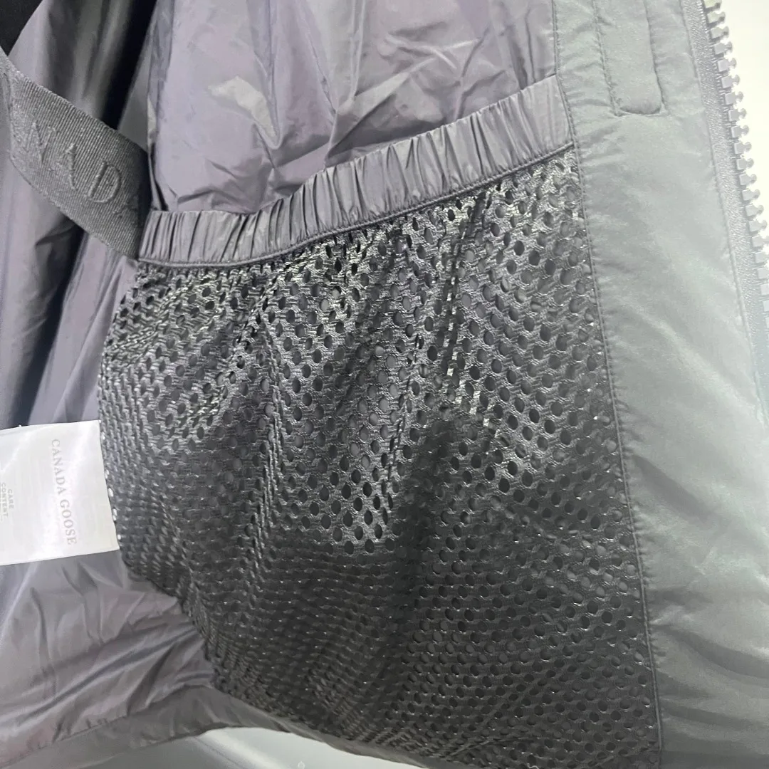 Men's Jackets And Down Jackets CANADA GOOSE 18204206