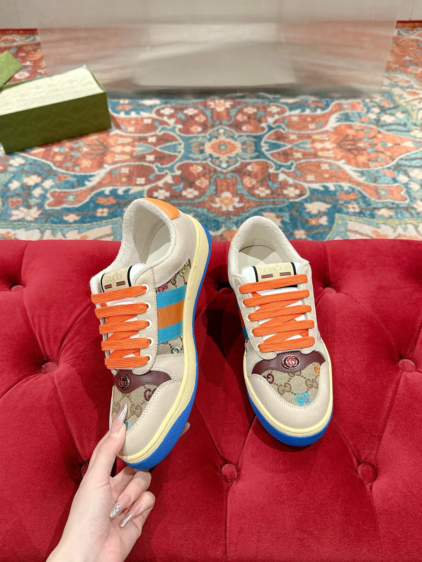 Women's Sneakers GUCCI 17956648