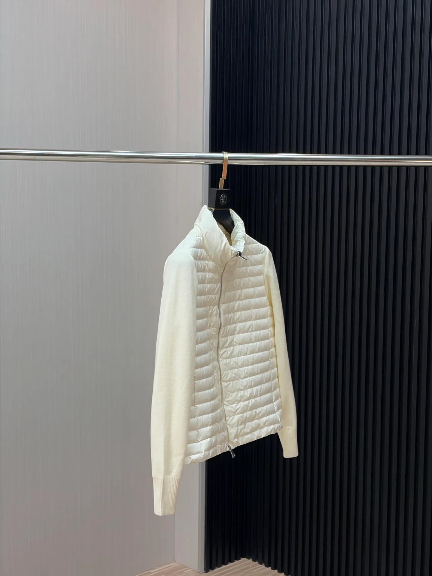 Men's Jackets And Down Jackets MONCLER 18029585
