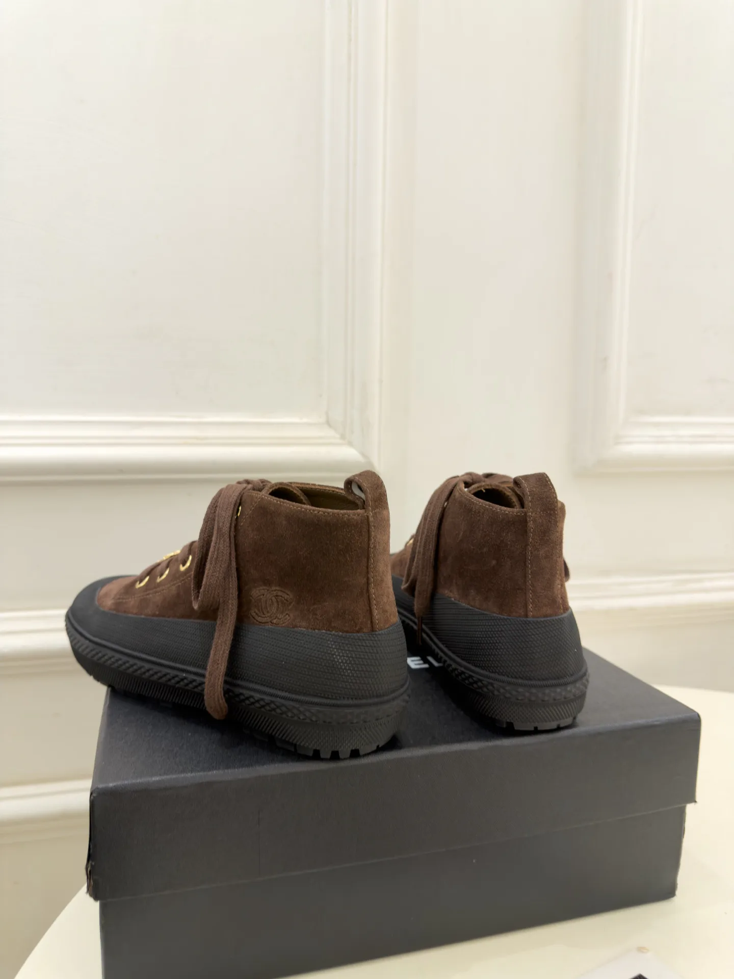 Women's Sneakers CHANEL 18346896