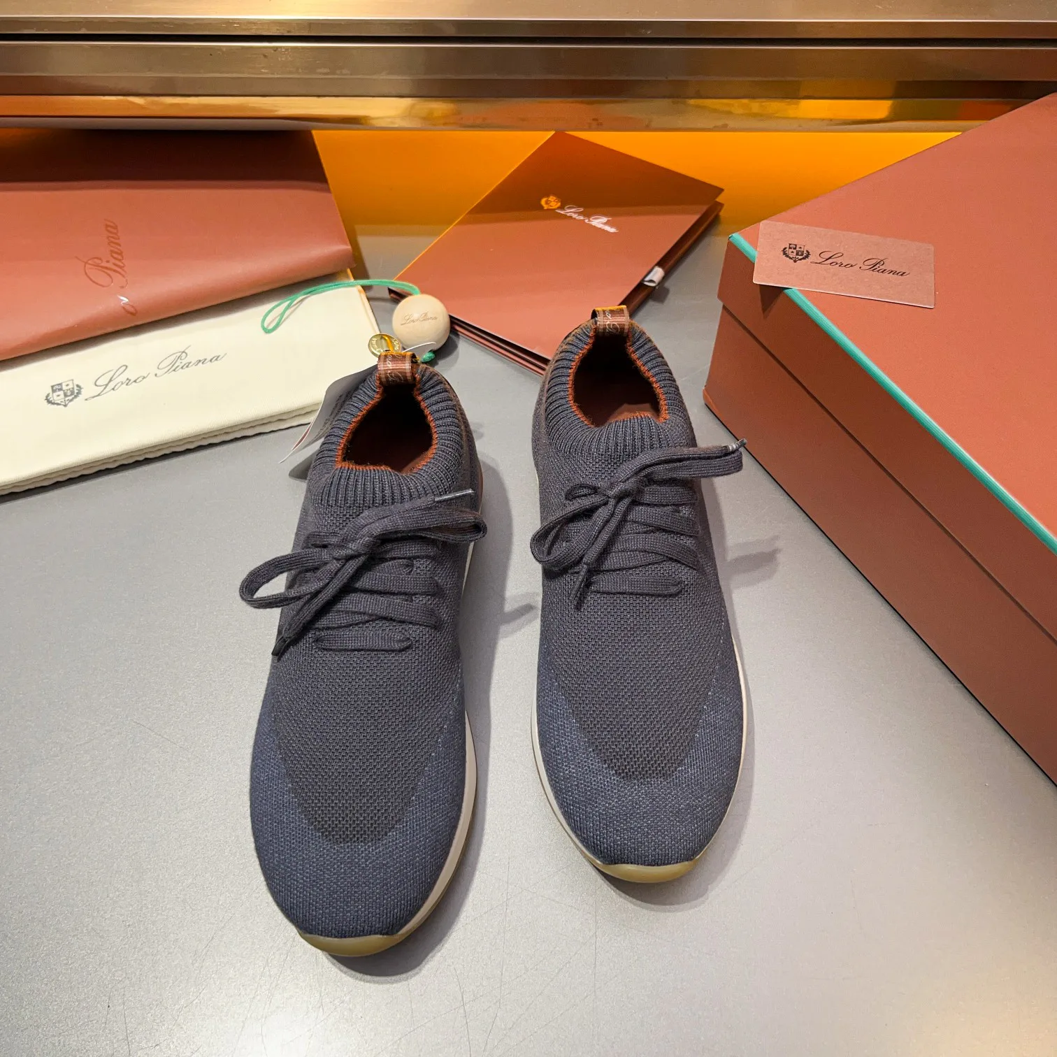 Men's Sneakers LORO PIANA 18250766
