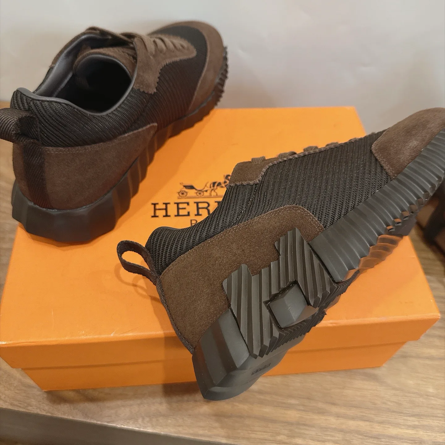 Women's Sneakers HERMES 17855637