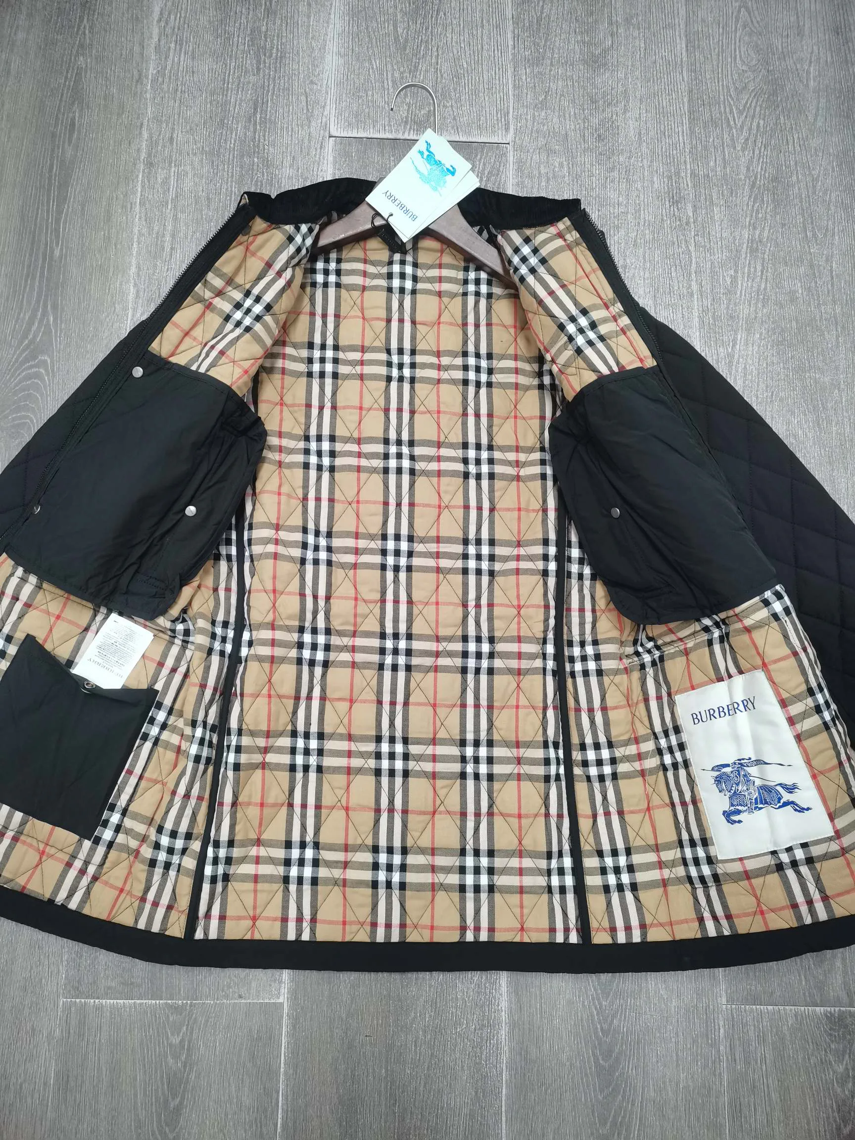 Women's Jackets And Down Jackets BURBERRY 17998526