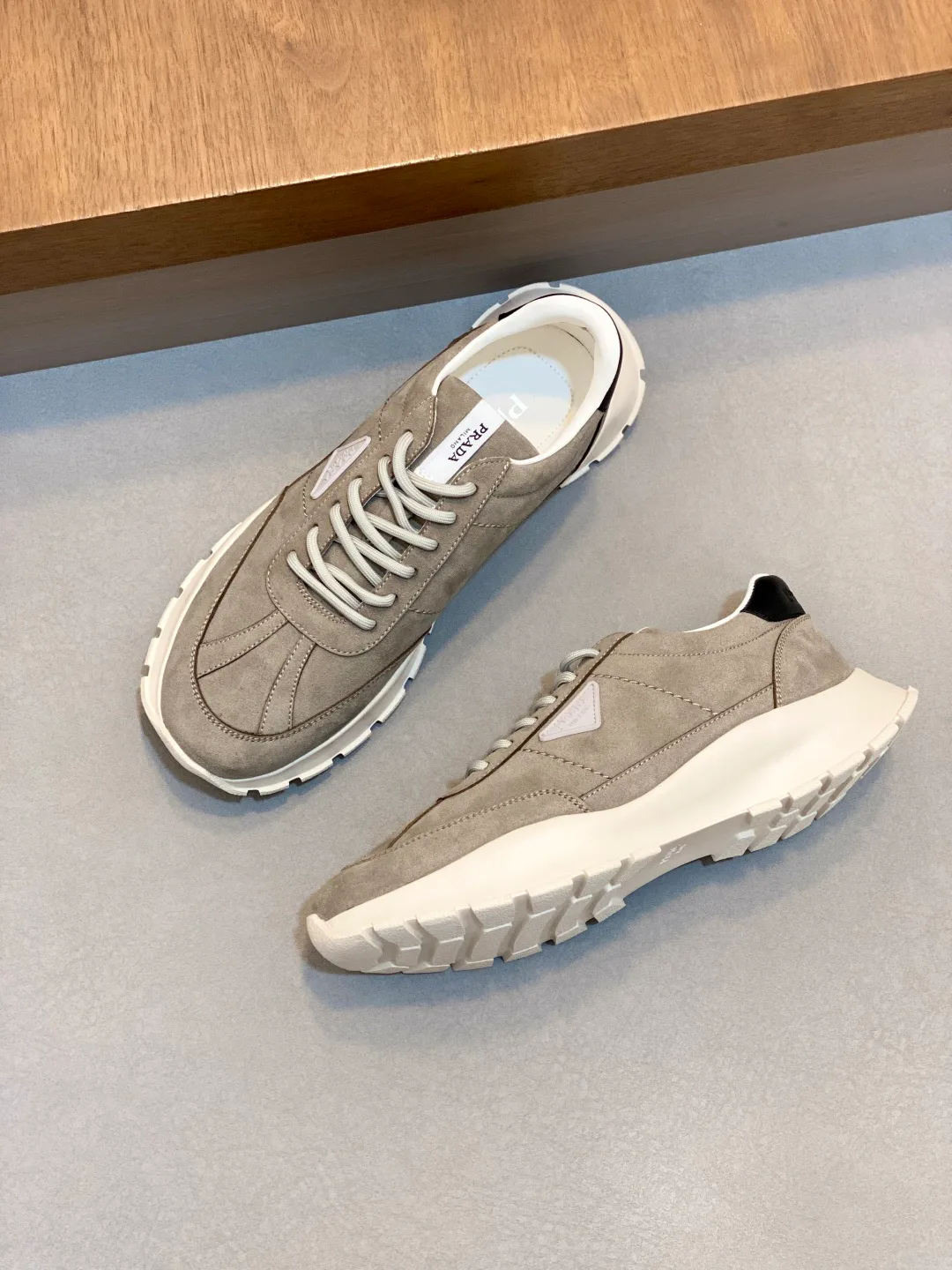 Women's Sneakers PRADA 18274628