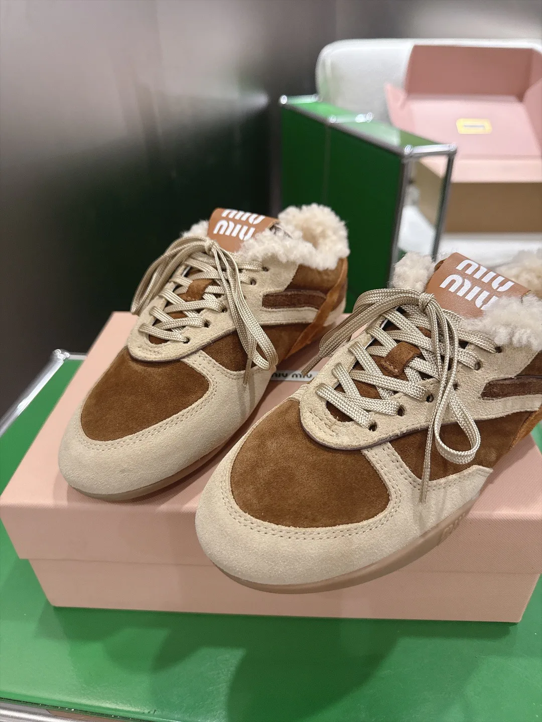 Кроссовки Женские Miu Miu 18677748