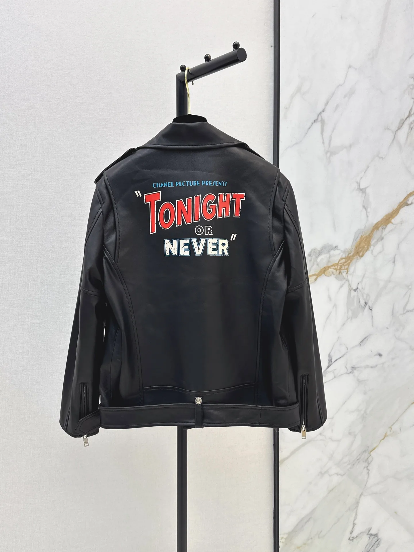 Women's Leather Jackets And Sheepskin Coats CHANEL 17811001