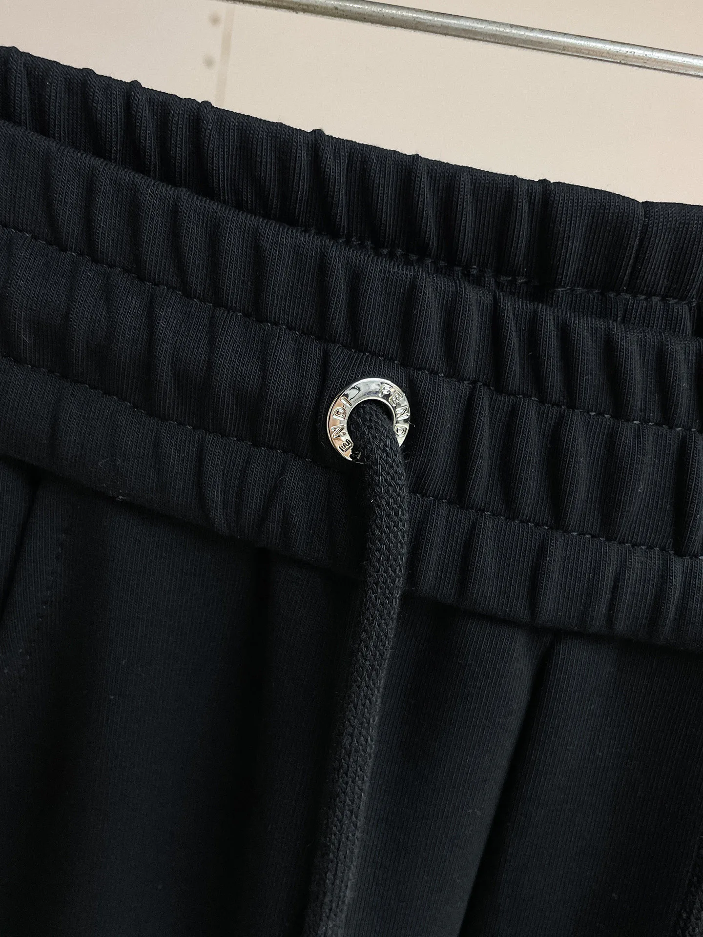 Men's Trousers FENDI 18499625