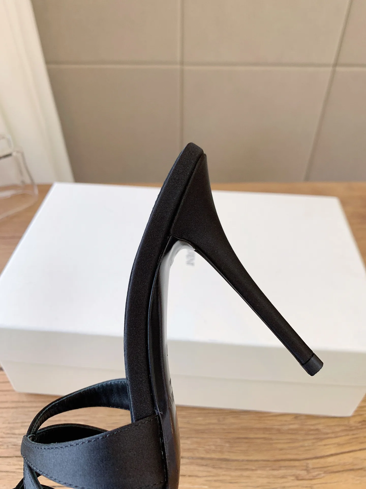 Women's Open-Toe Sandals SAINT LAURENT 17803534