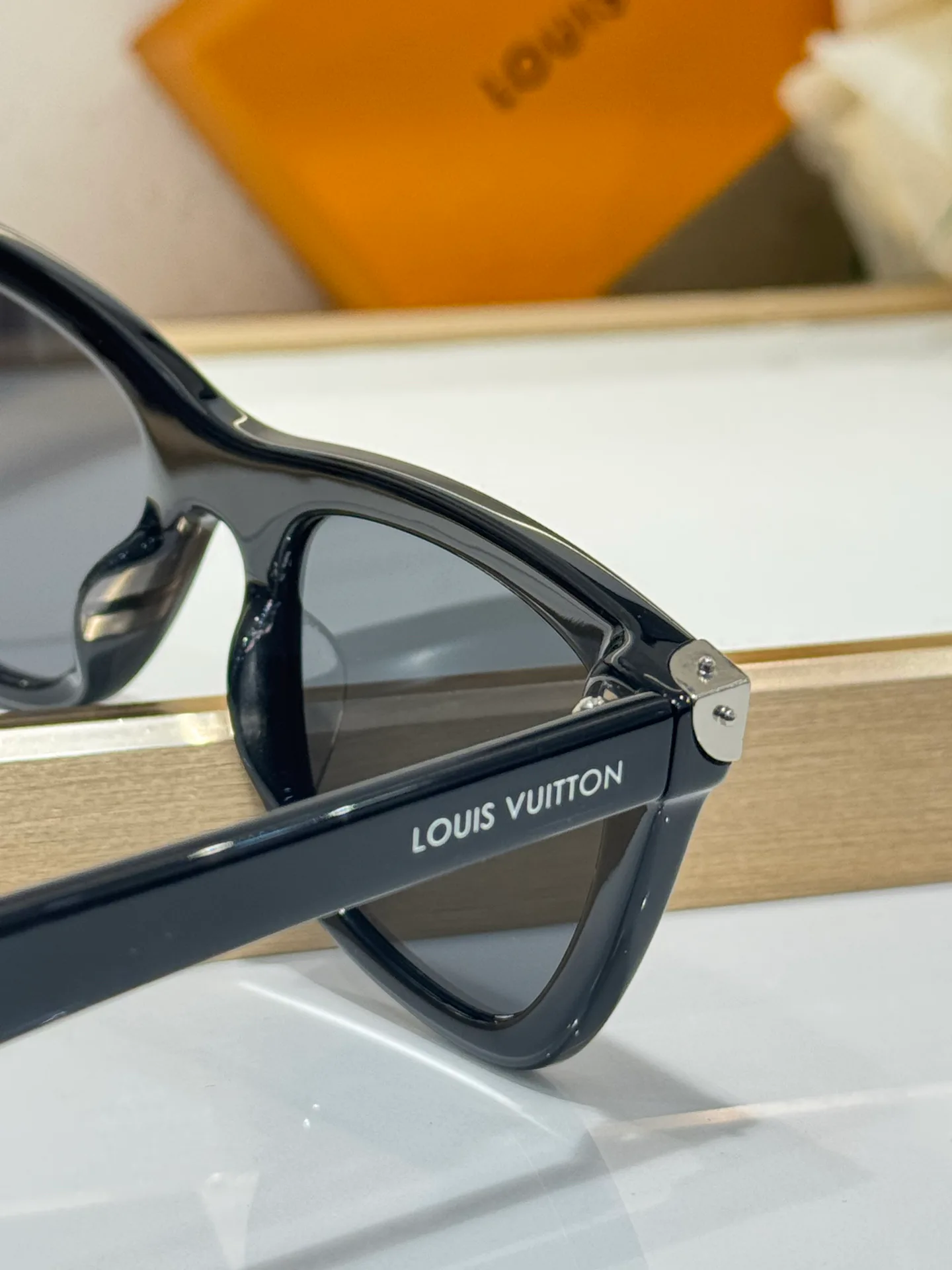 Glasses LOUIS VUITTON 17838609