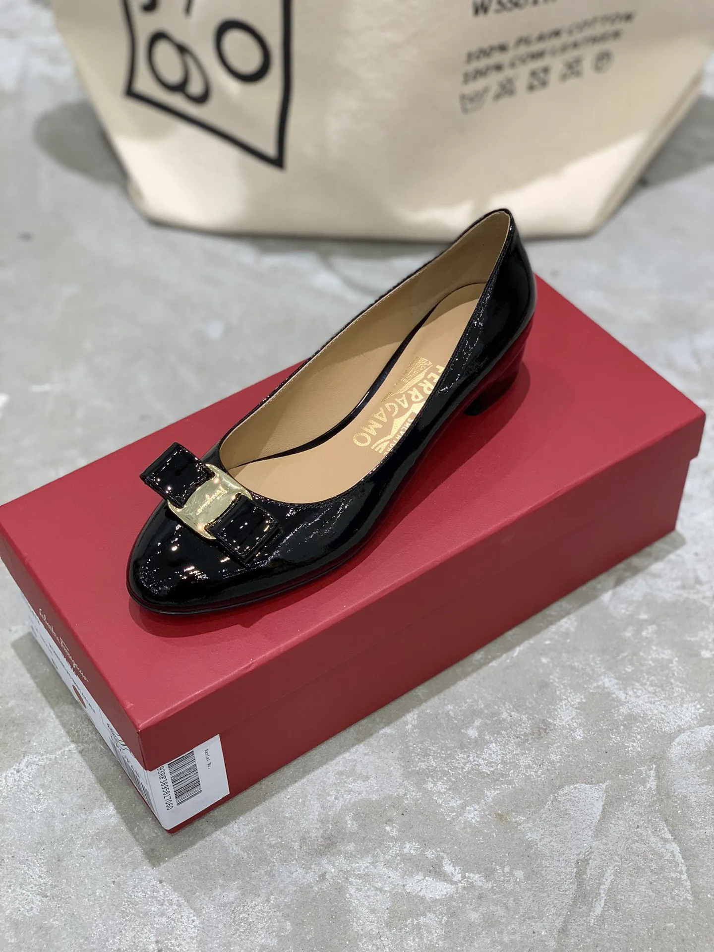Women's Ballet Flats SALVATORE FERRAGAMO 18340689