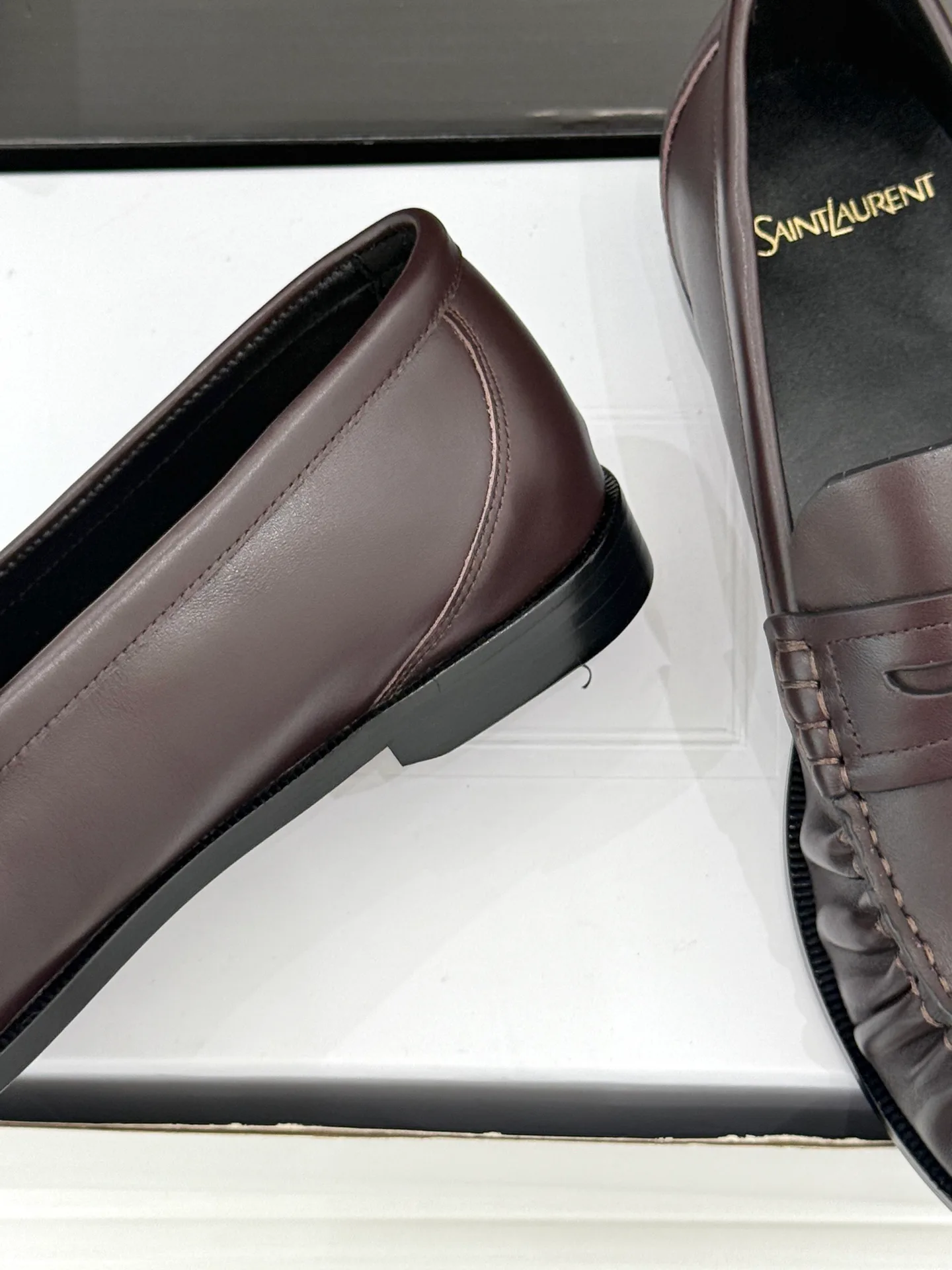 Women's Loafers And Moccasins SAINT LAURENT 17514974