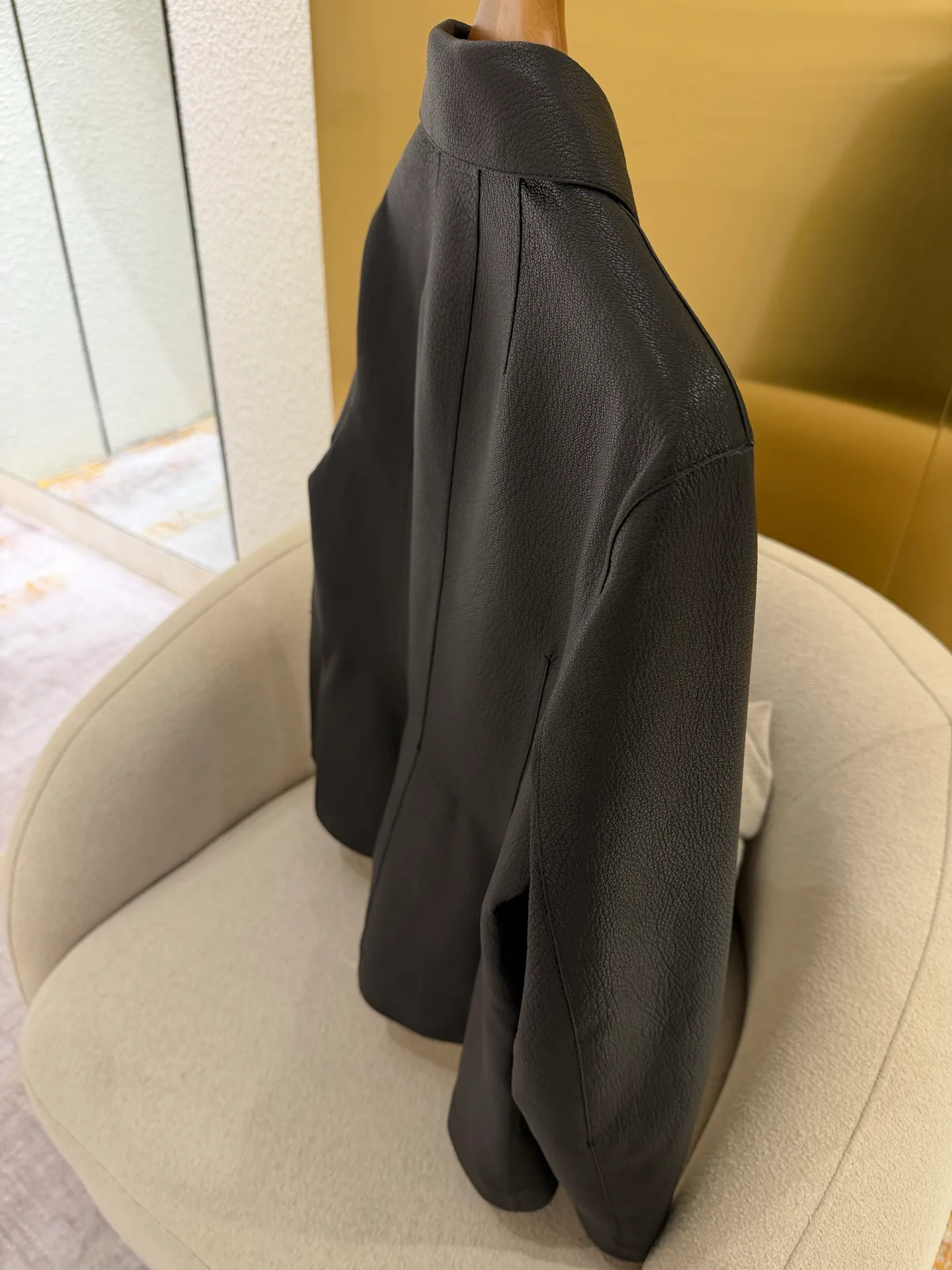 Women's Leather Jackets And Sheepskin Coats HERMES 17959243