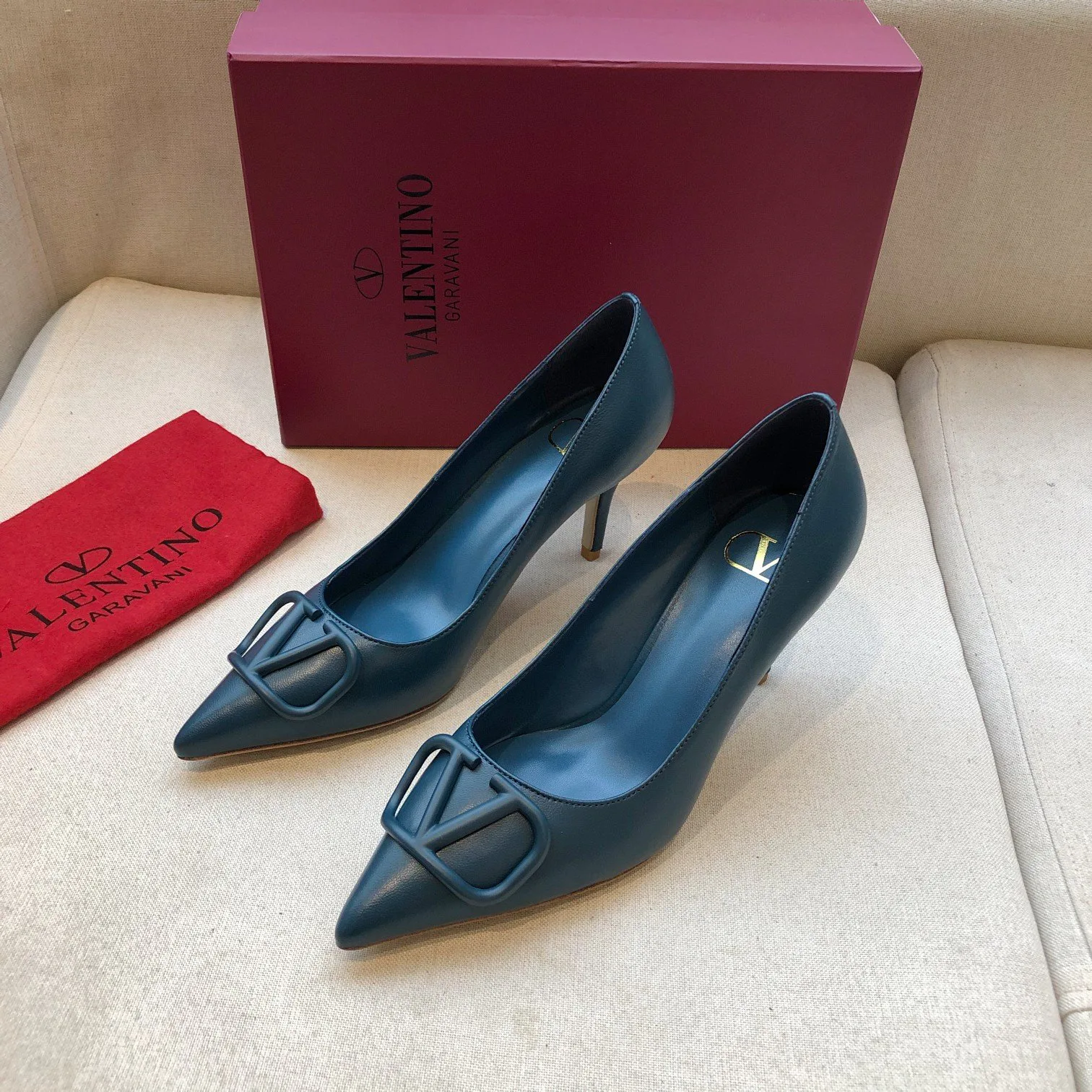 Women's Heels VALENTINO 17956856